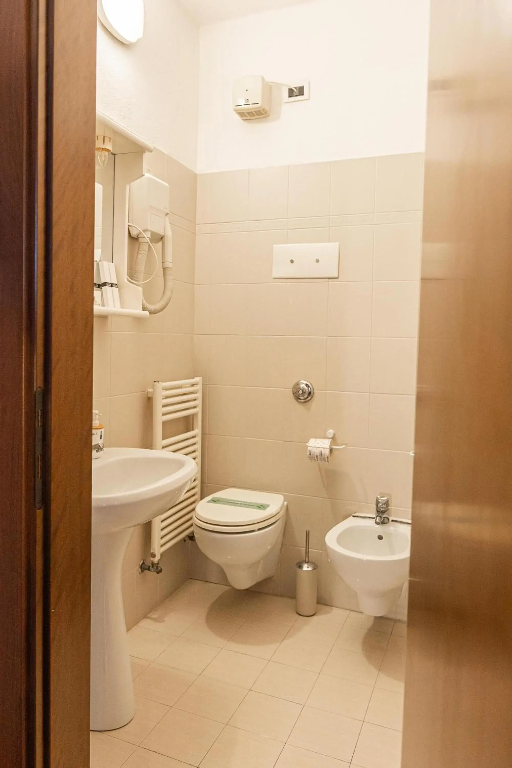 Bathroom in Hotel Villa Sara