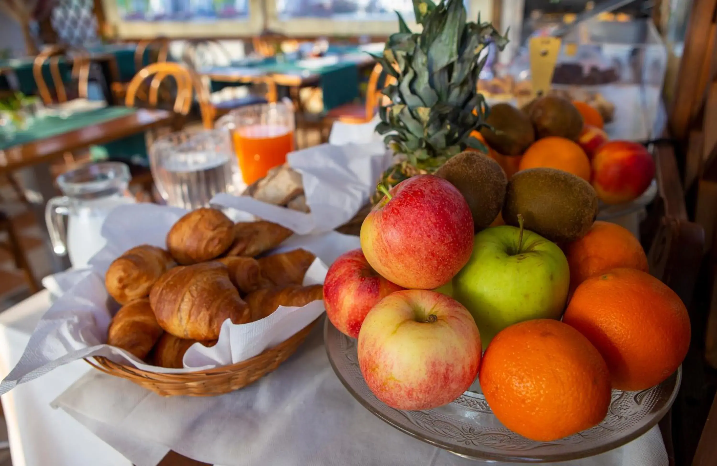 Breakfast, Food in Hotel Villa Sara