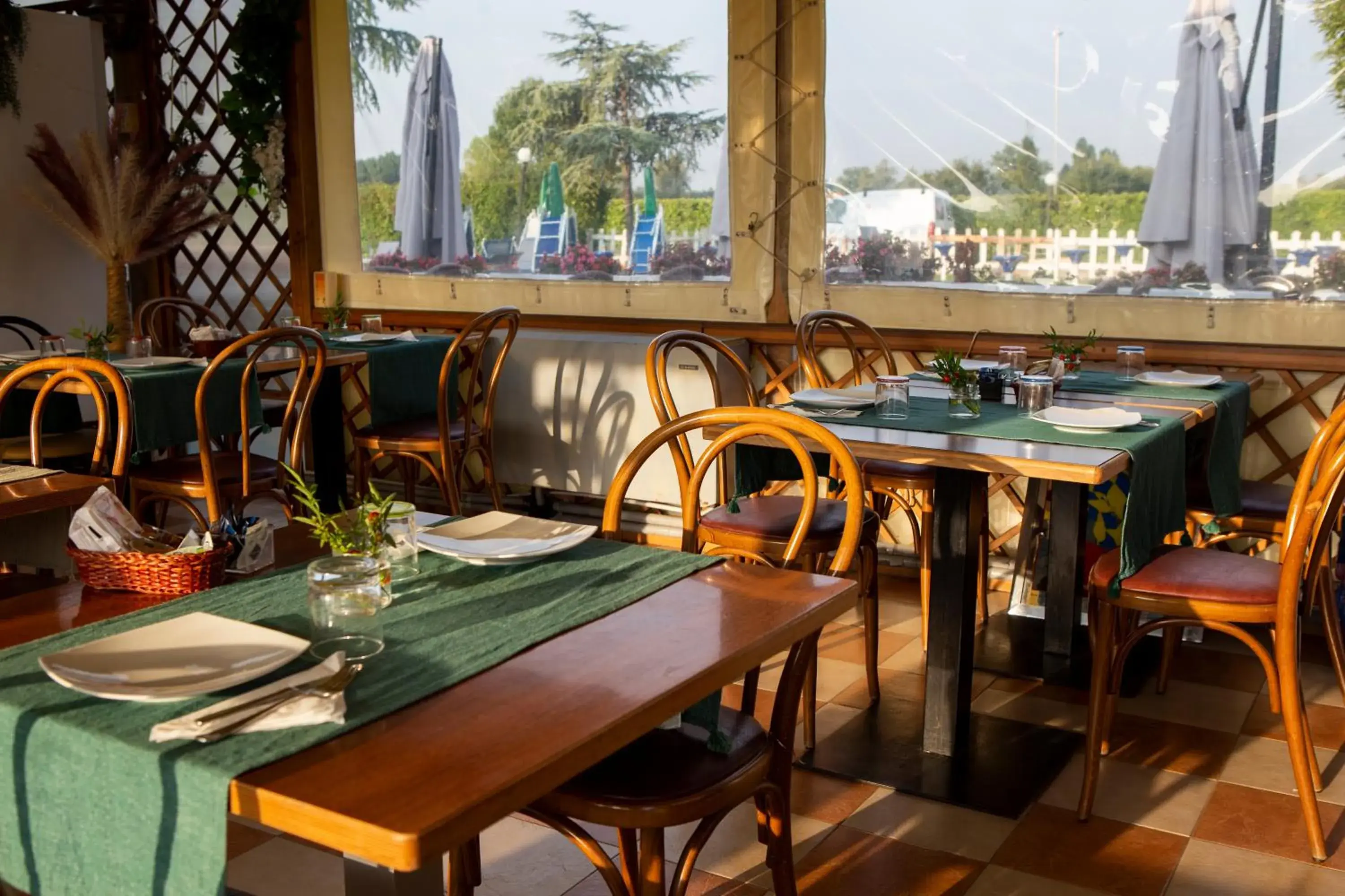 Breakfast, Restaurant/Places to Eat in Hotel Villa Sara