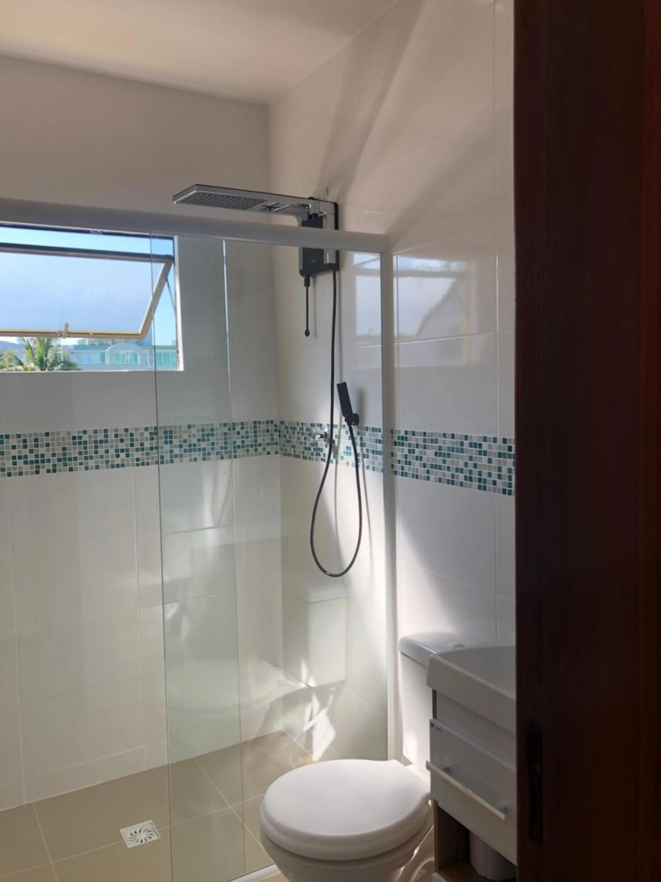 Shower in Residencial De Aluguel
