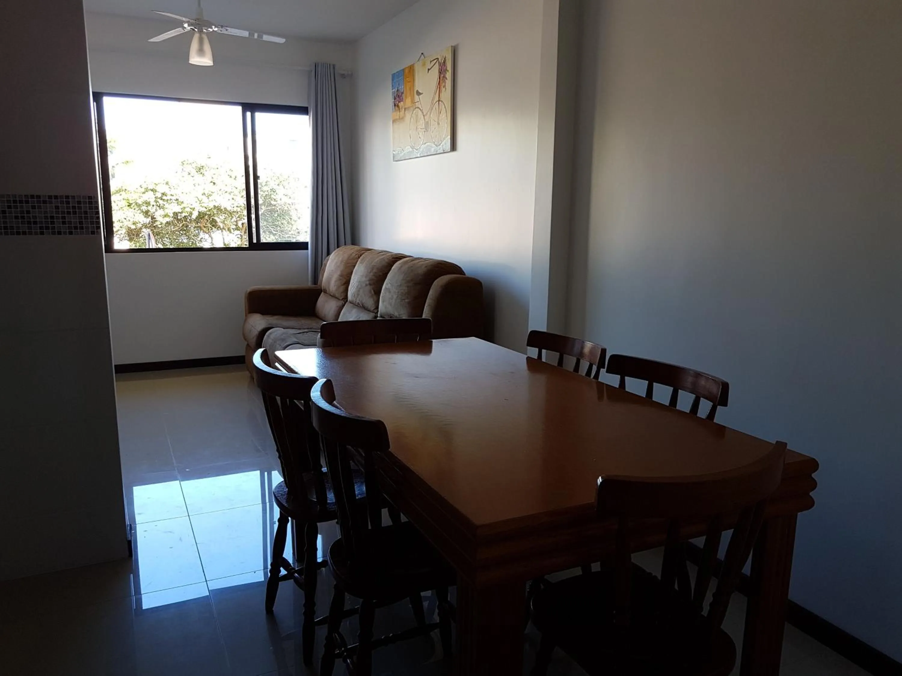 Seating area in Residencial De Aluguel