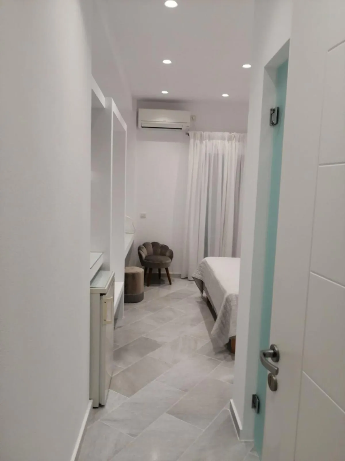 Bedroom, Bed in Doukissa