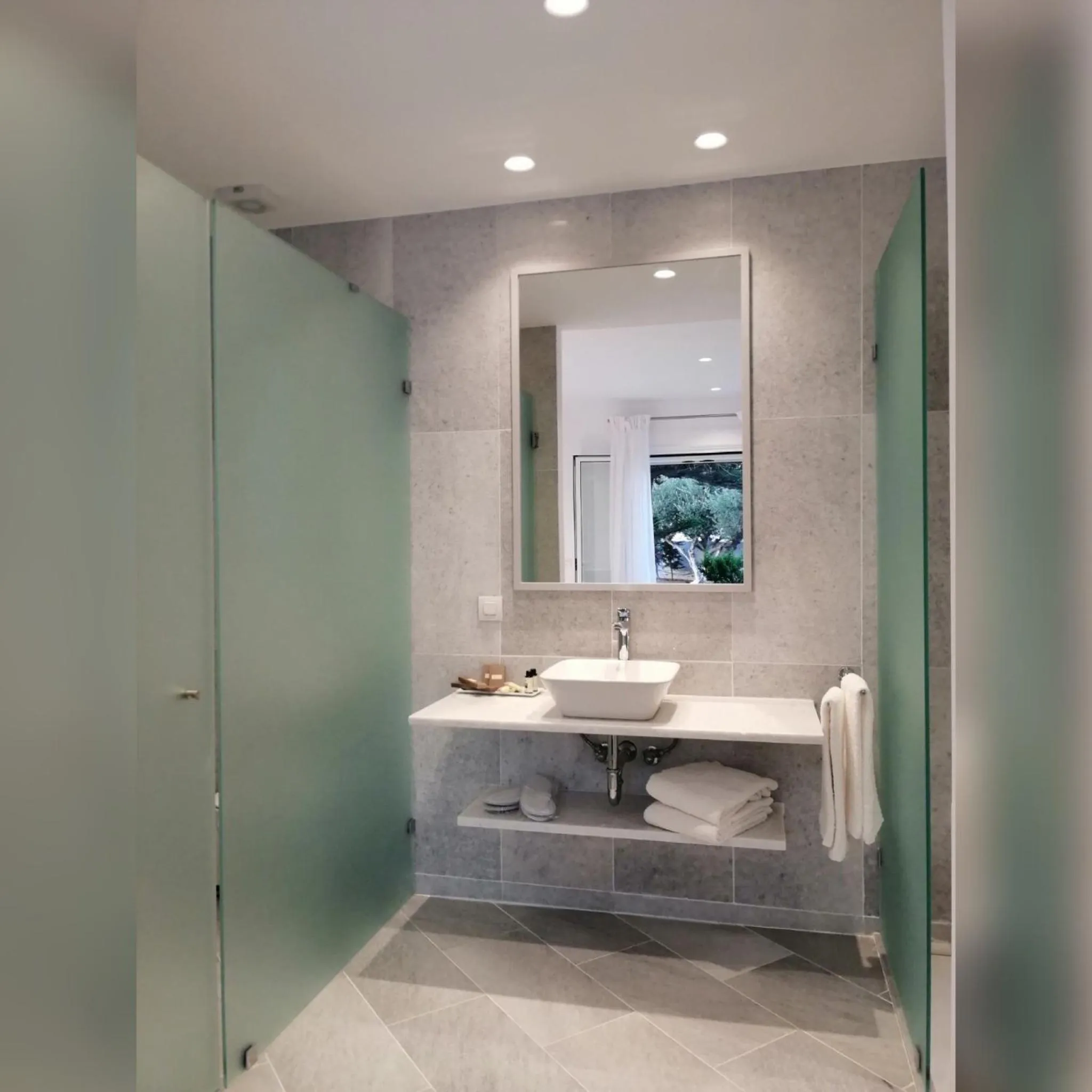 Bathroom in Doukissa