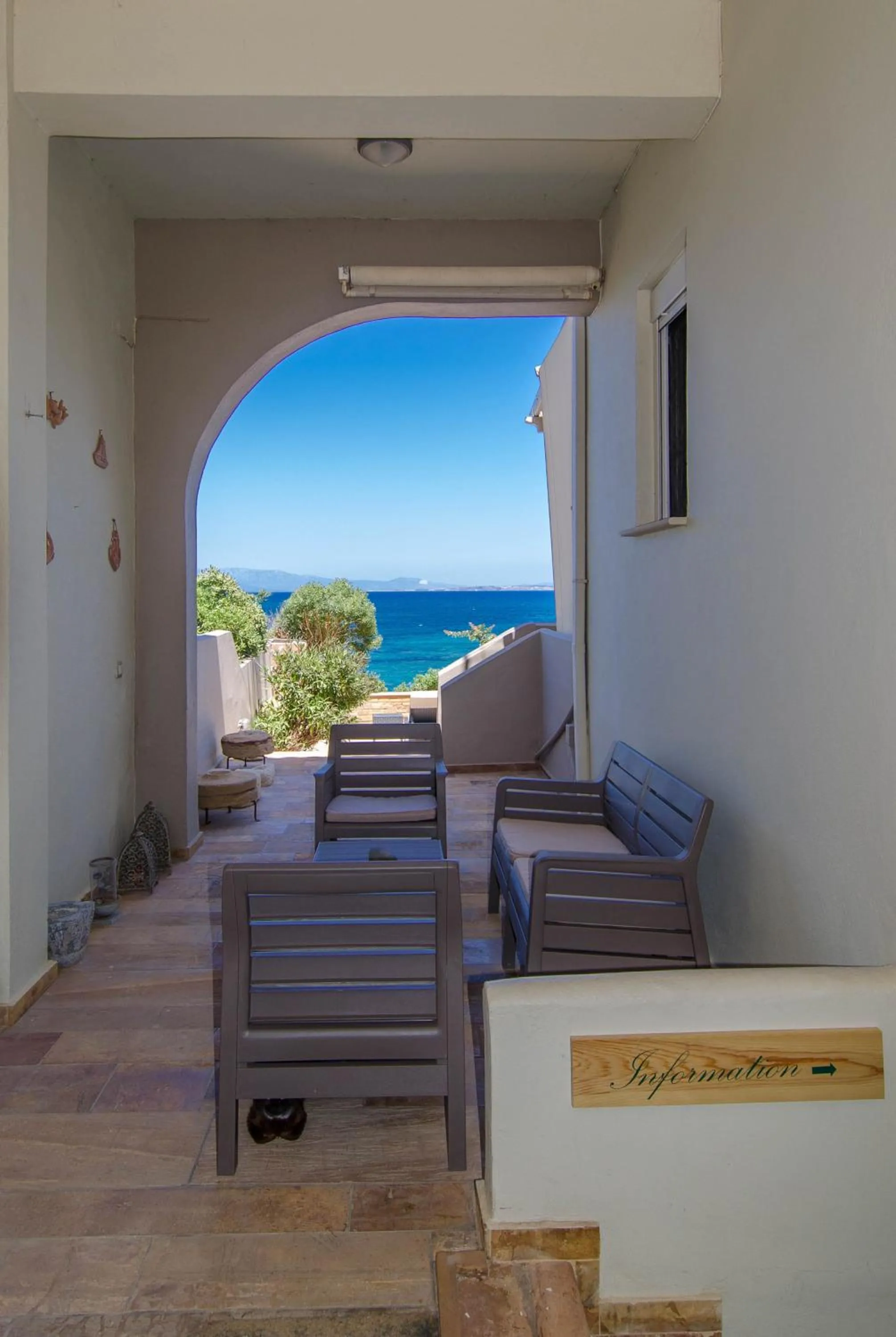 Patio in Plaka Studios