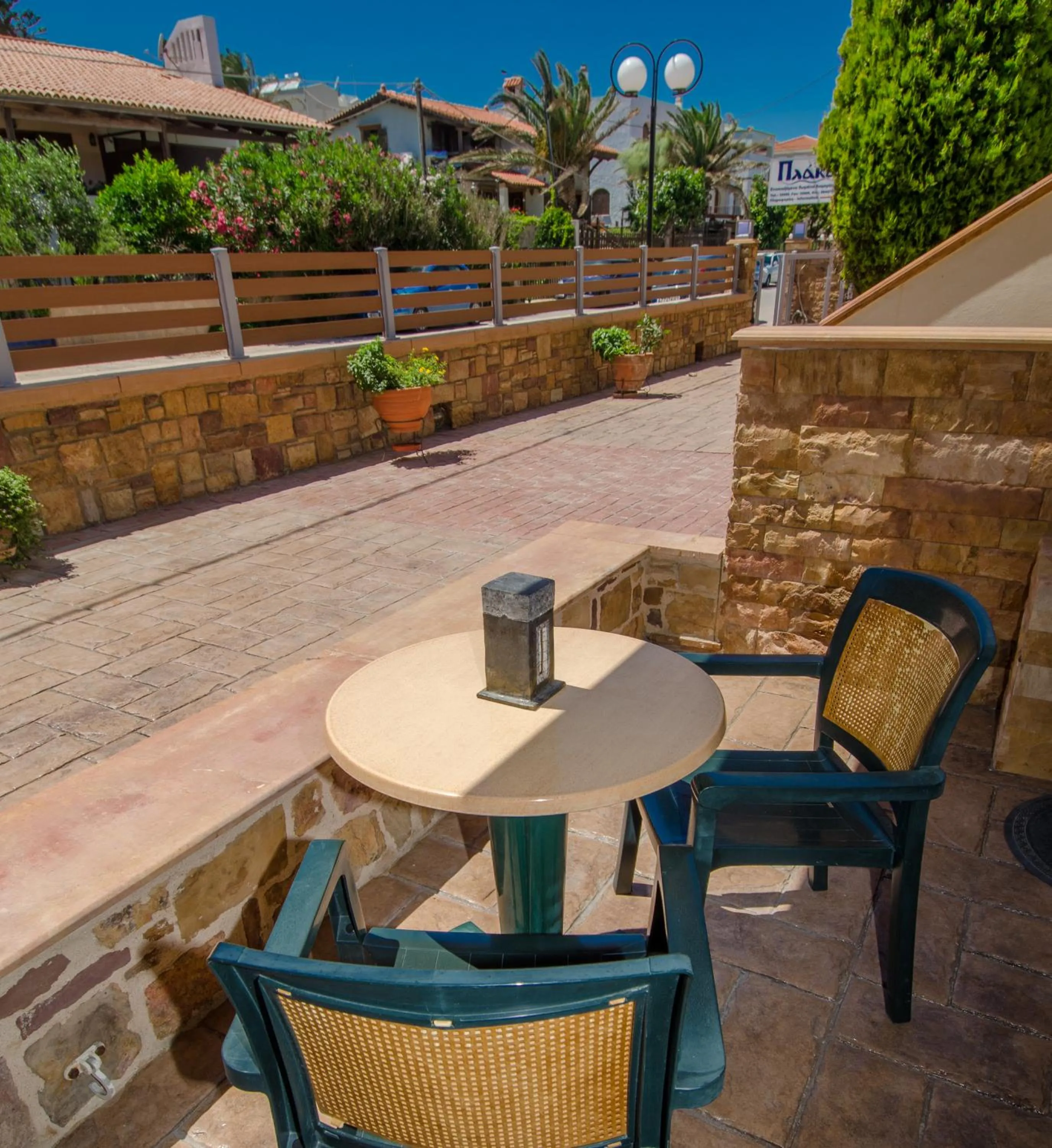Garden in Plaka Studios