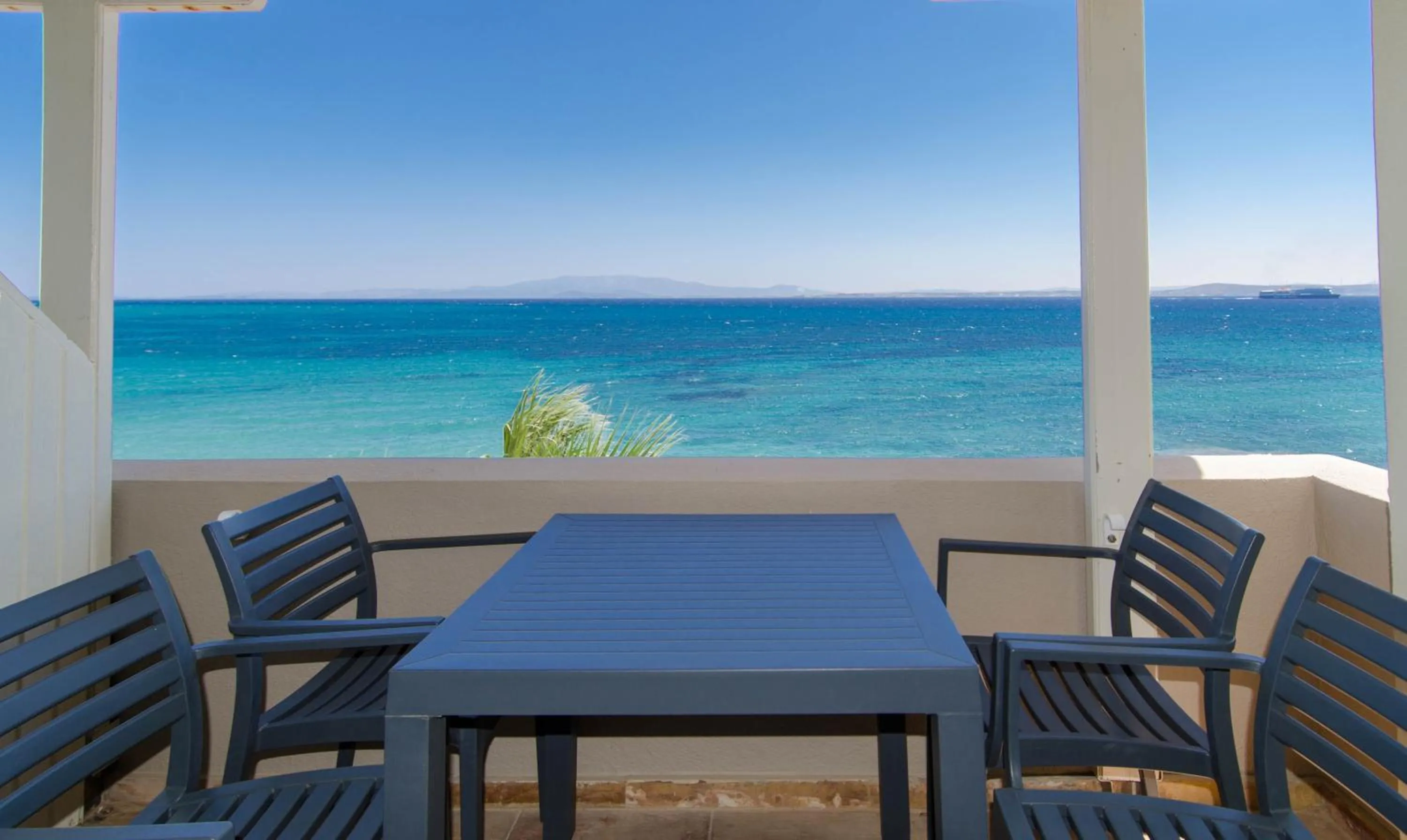 Balcony/Terrace in Plaka Studios
