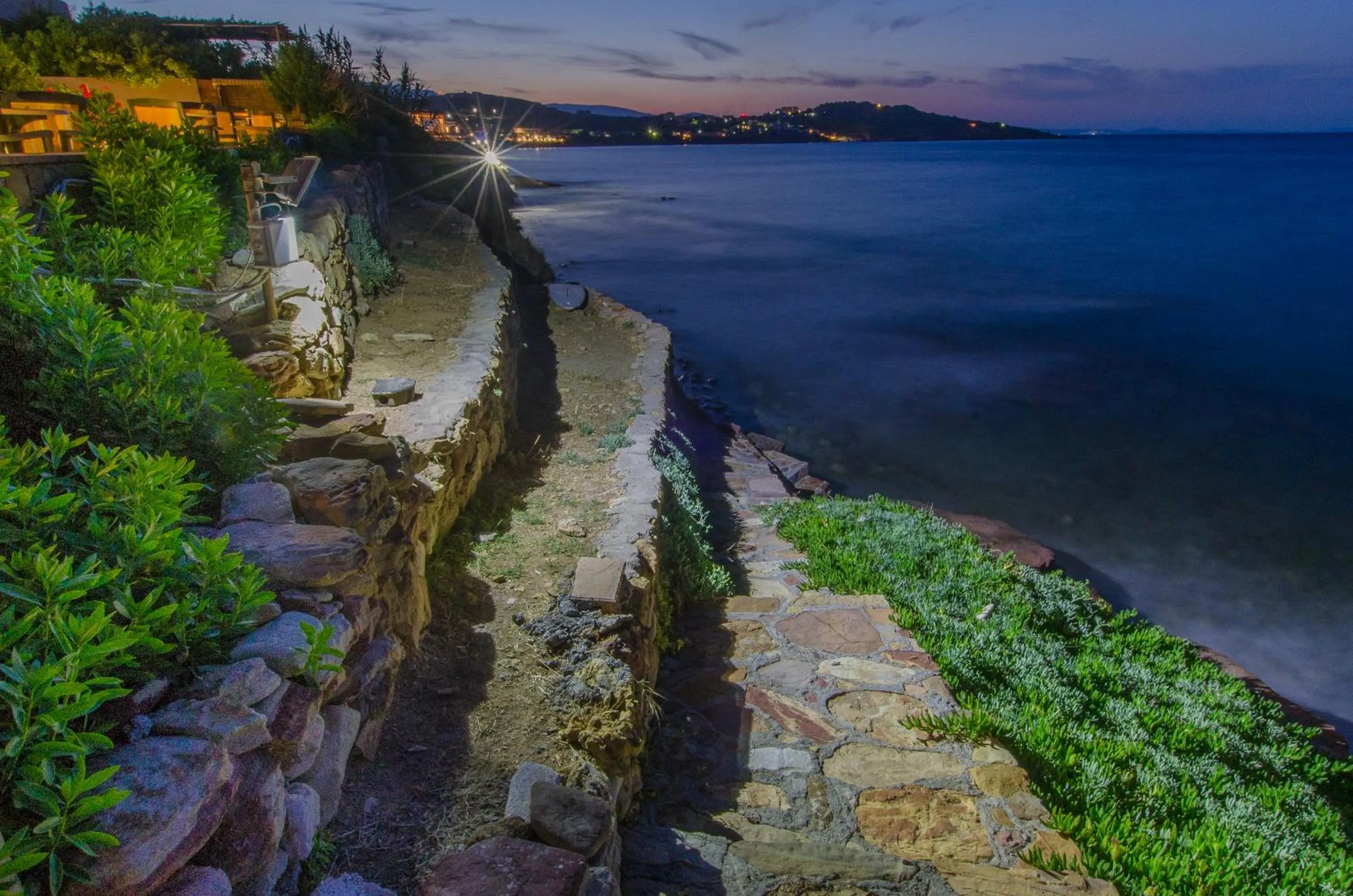 Beach in Plaka Studios
