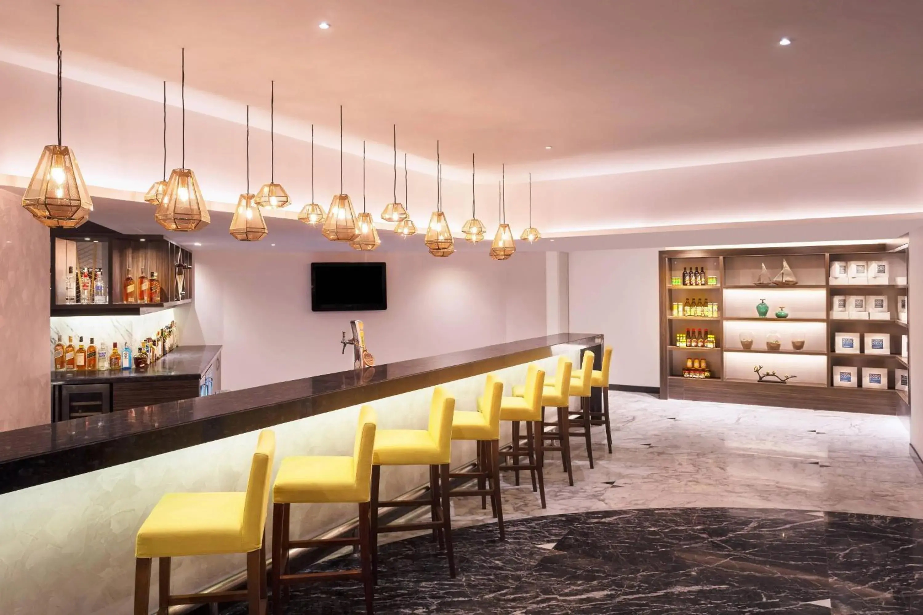Lounge or bar in Four Points By Sheraton Visakhapatnam Lounge or bar in Four Points By Sheraton Visakhapatnam