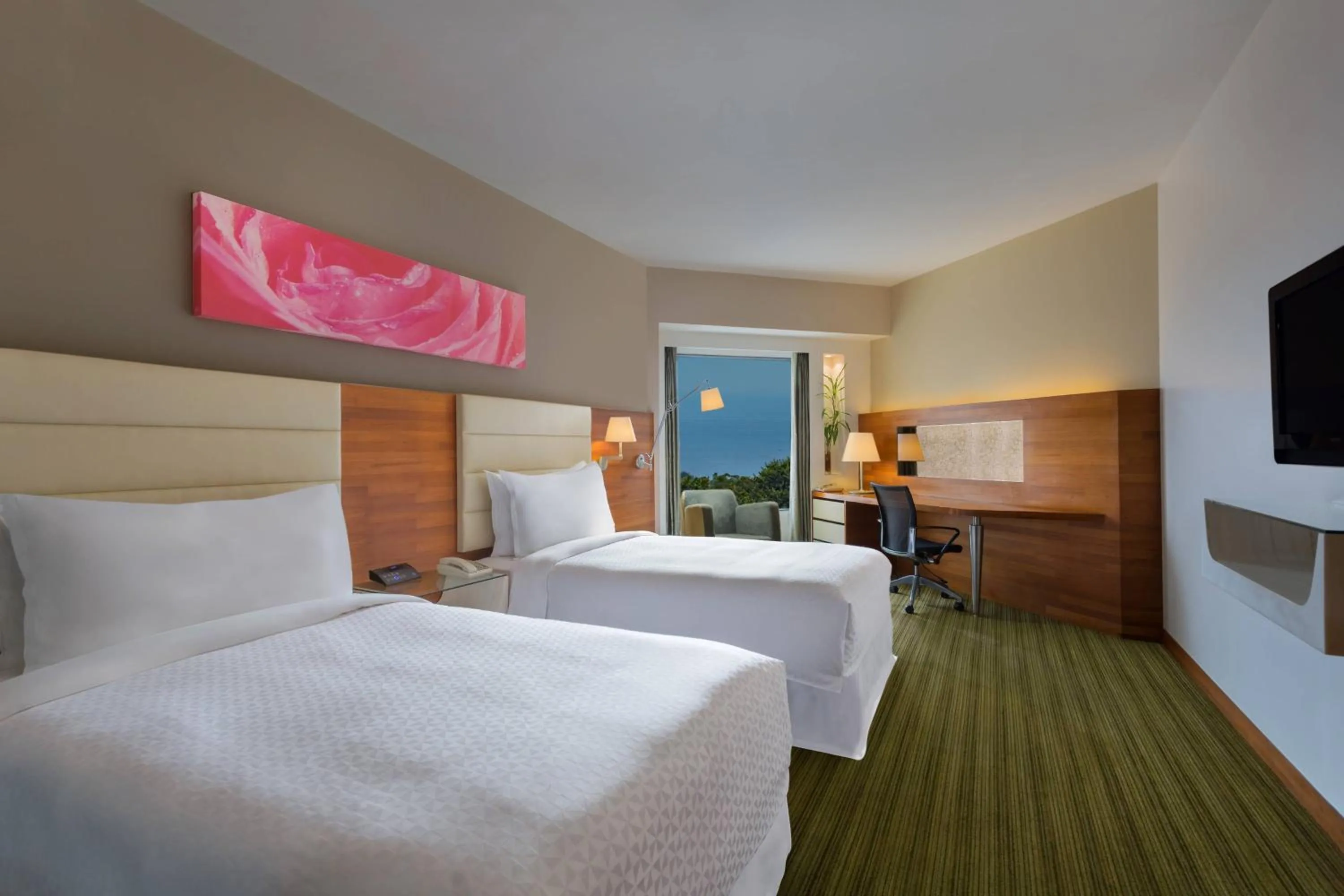 Photo of the whole room, Bed in Four Points By Sheraton Visakhapatnam