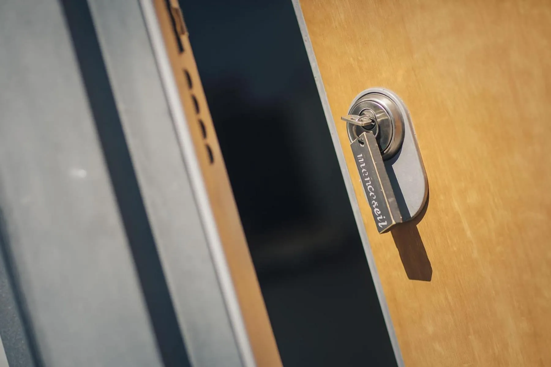 Logo/Certificate/Sign in Casa Ferran, amplias habitaciones y apartamentos de montaña