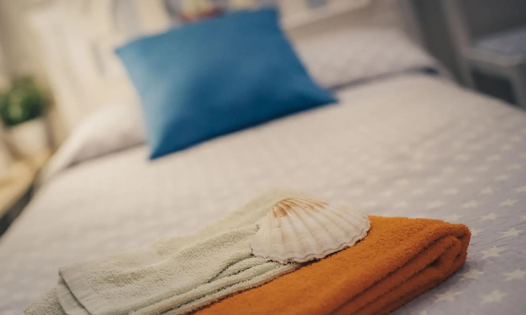 Bedroom, Bed in Casa Ferran, amplias habitaciones y apartamentos de montaña