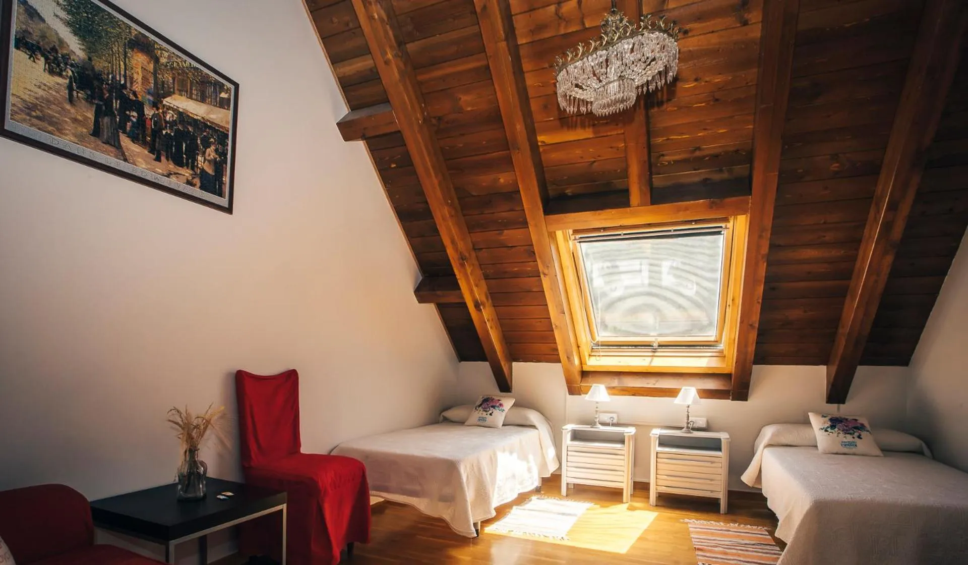 Bedroom, Bed in Casa Ferran, amplias habitaciones y apartamentos de montaña