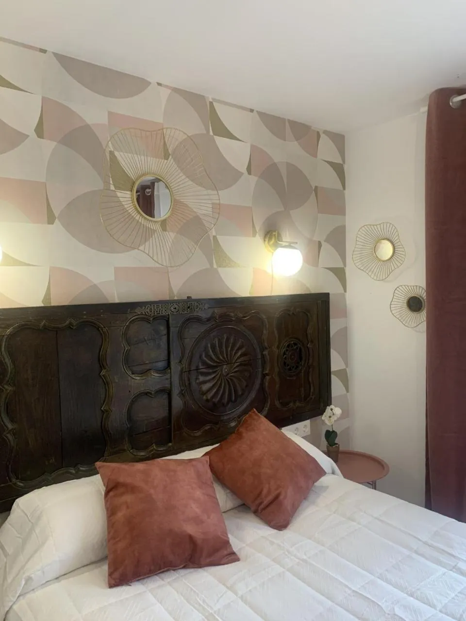 Bedroom, Bed in Casa Ferran, amplias habitaciones y apartamentos de montaña