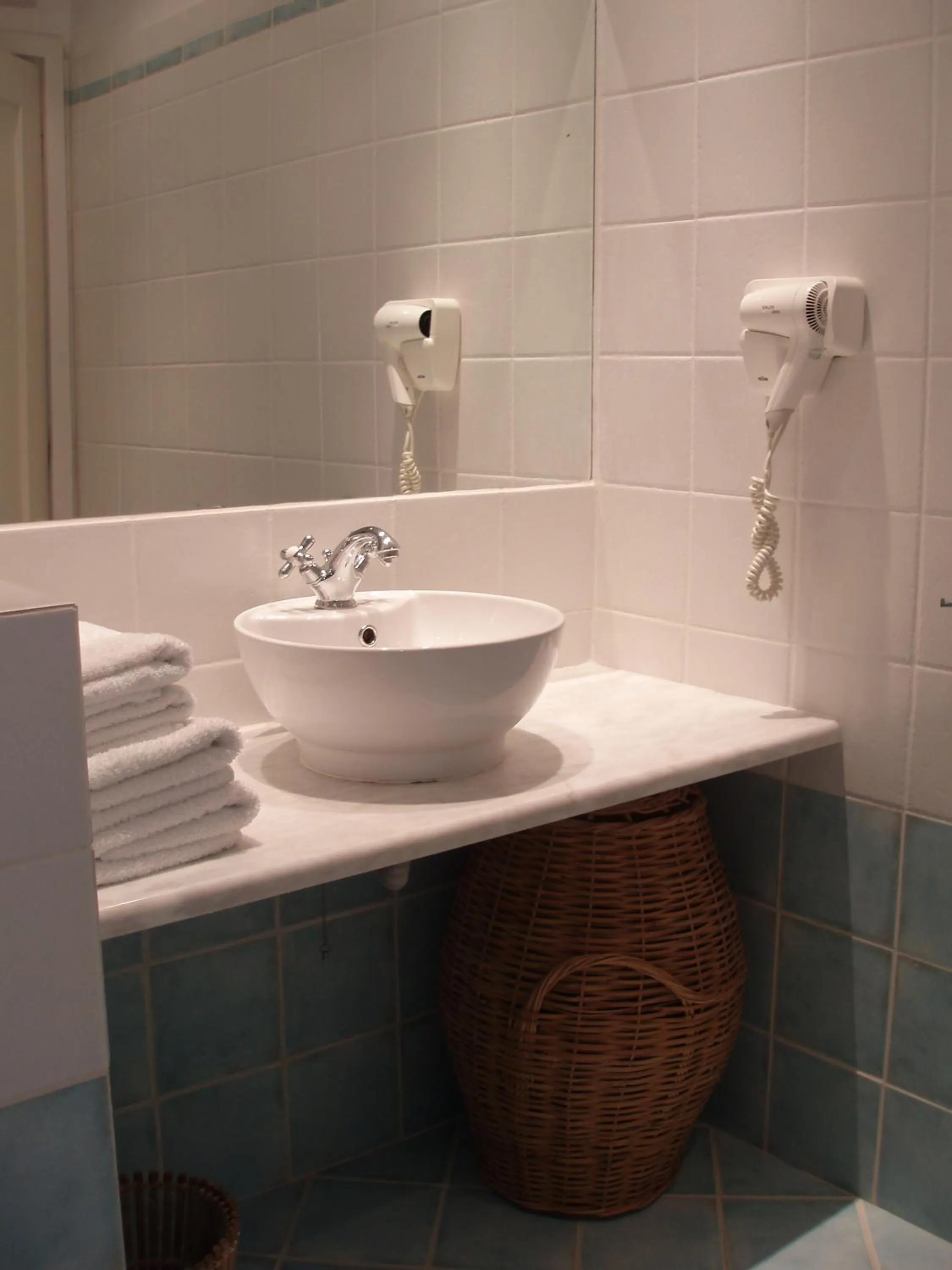 Bathroom in Skiathos Holidays Suites & Villas