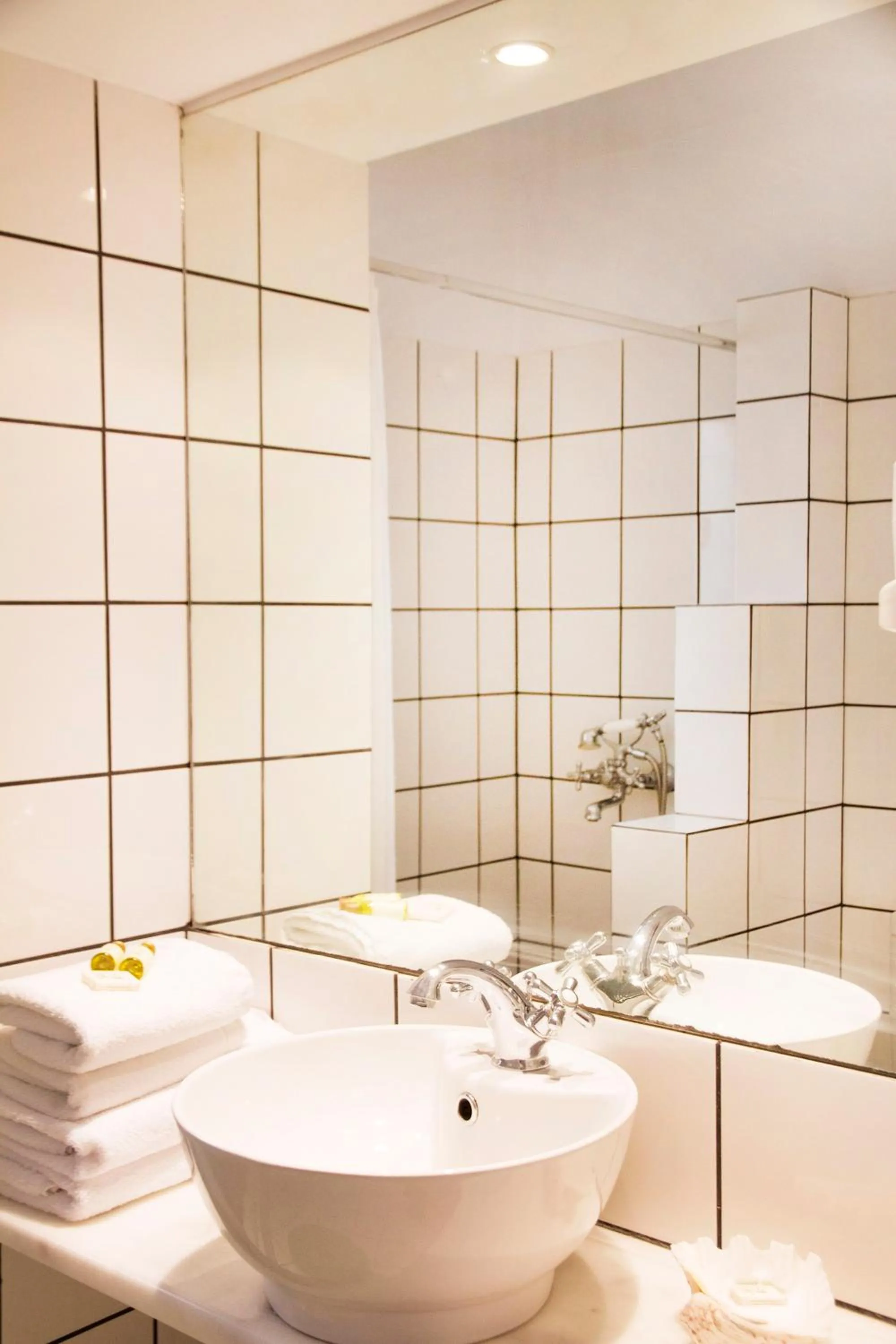 Bathroom in Skiathos Holidays Suites & Villas