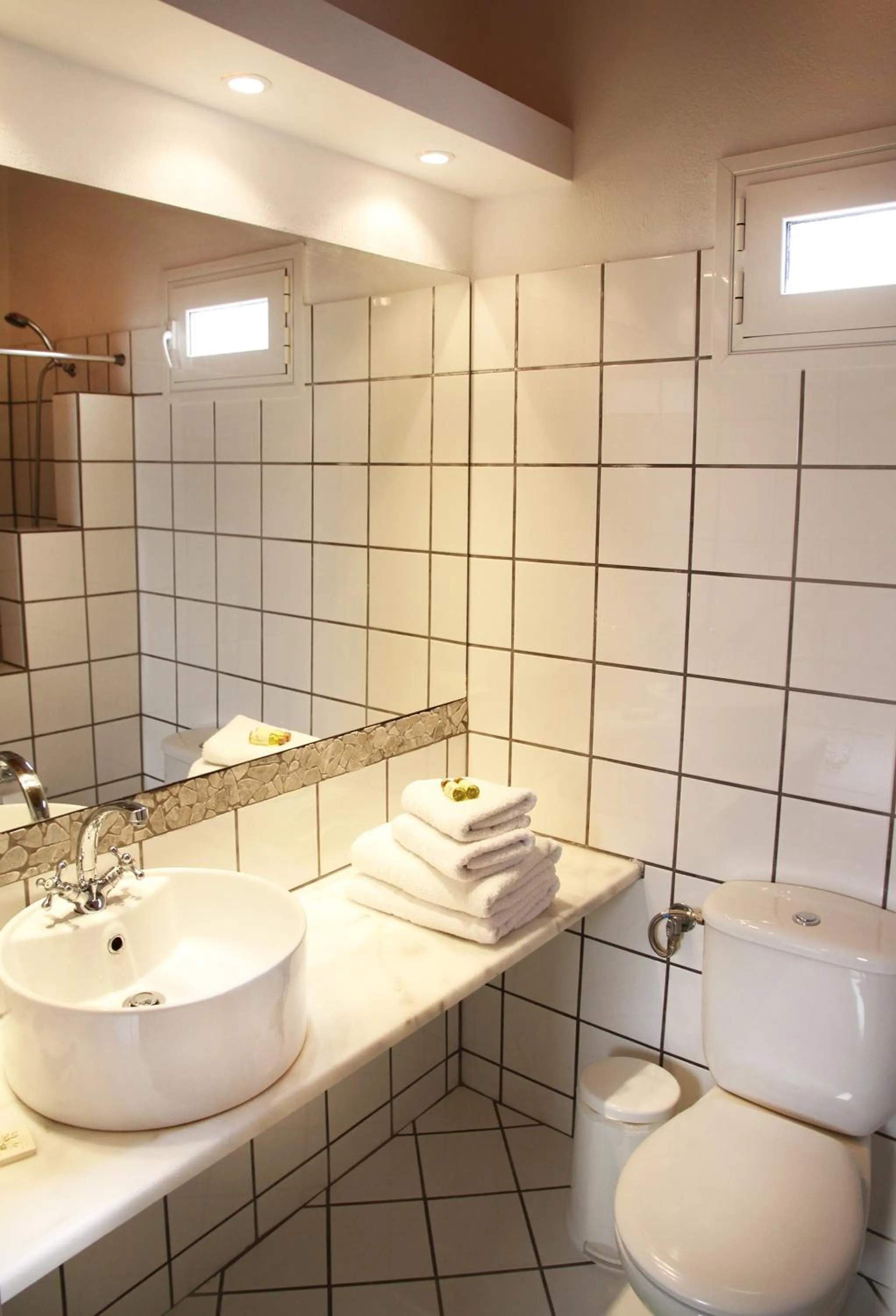 Bathroom in Skiathos Holidays Suites & Villas