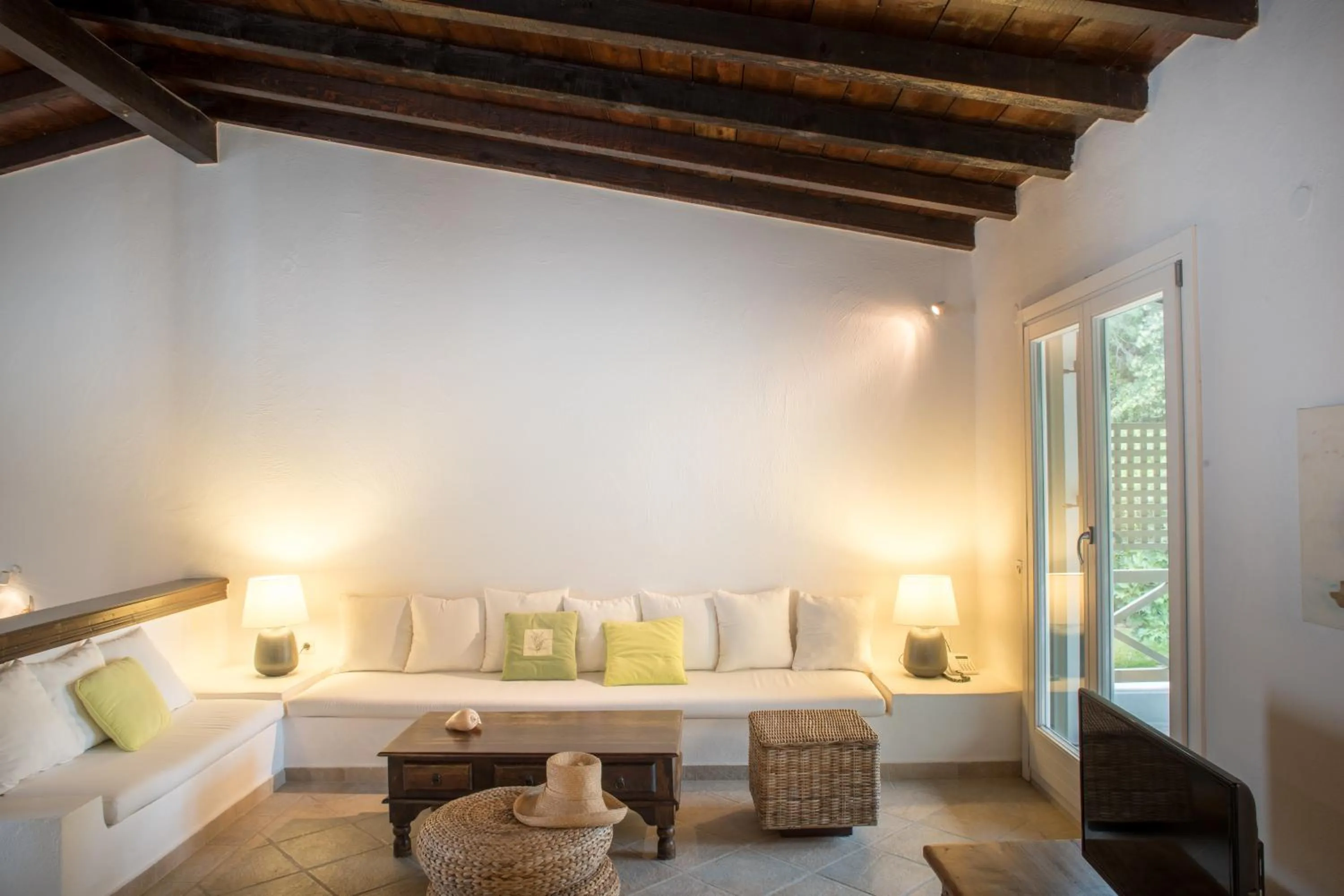 Living room in Skiathos Holidays Suites & Villas