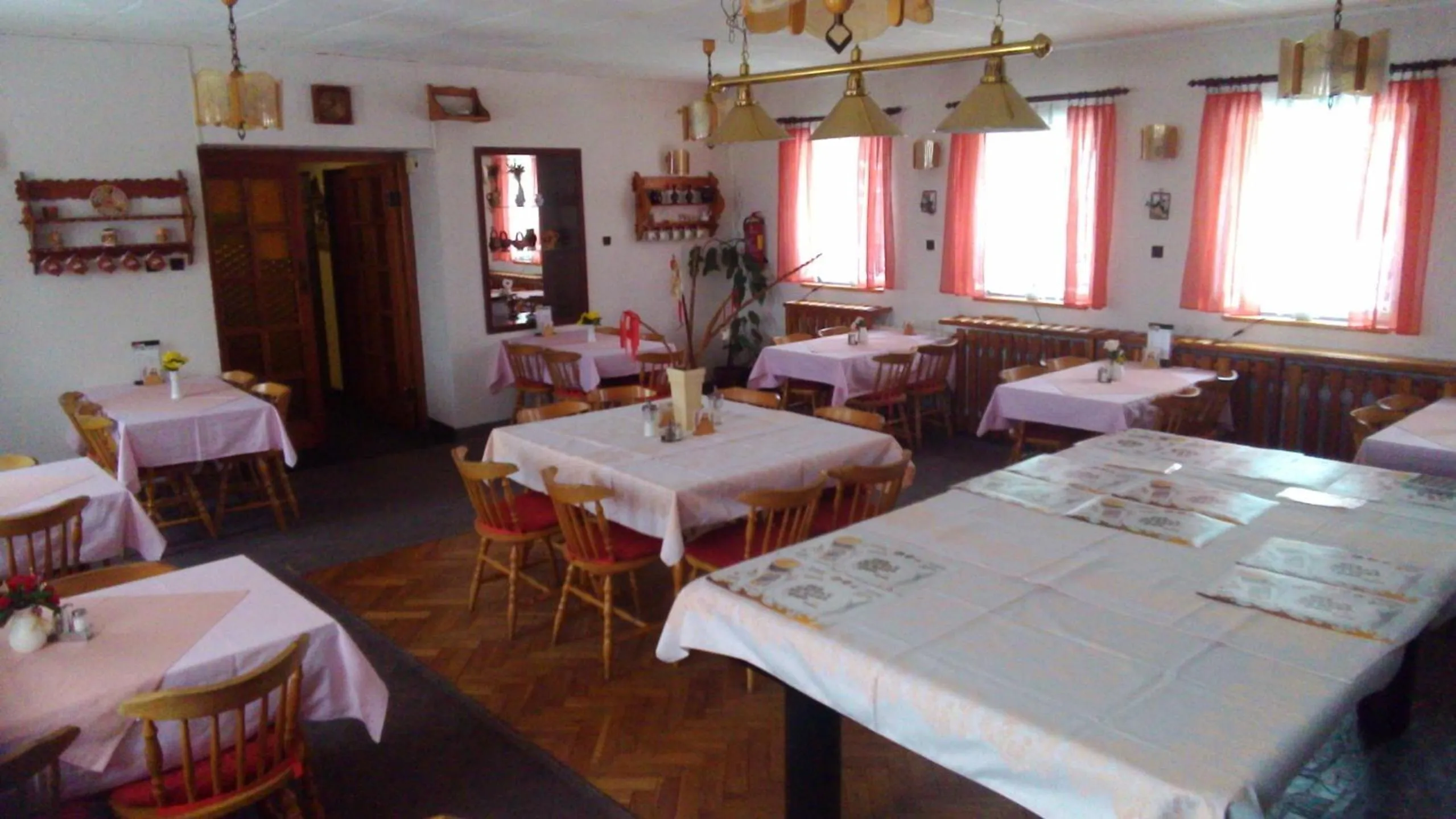 Restaurant/places to eat in Hotel-Penzion Johanka