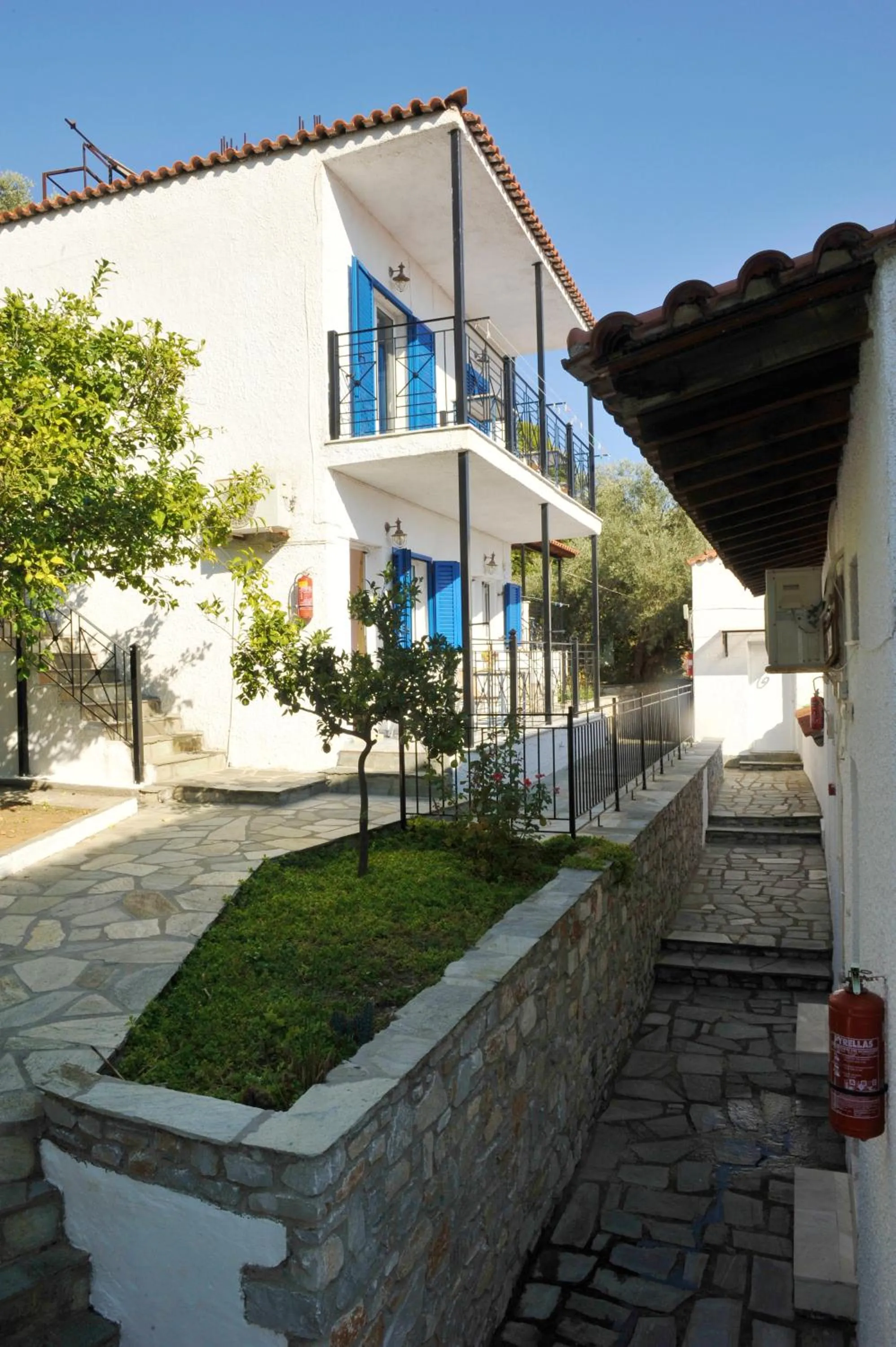Property building in Fengeros Village