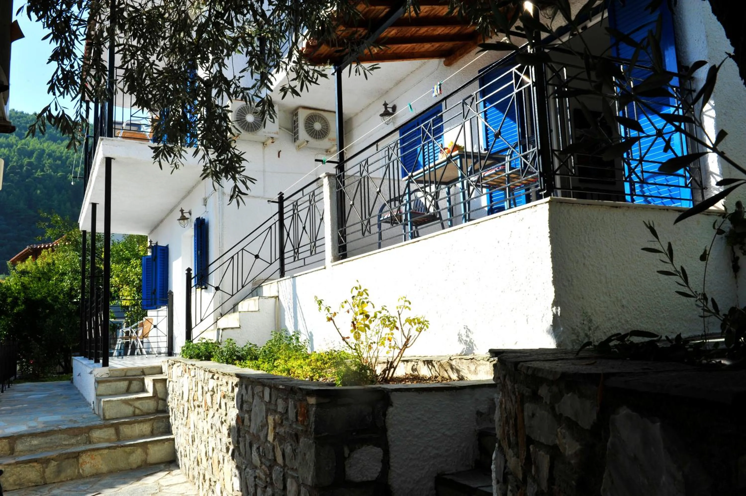Property building in Fengeros Village