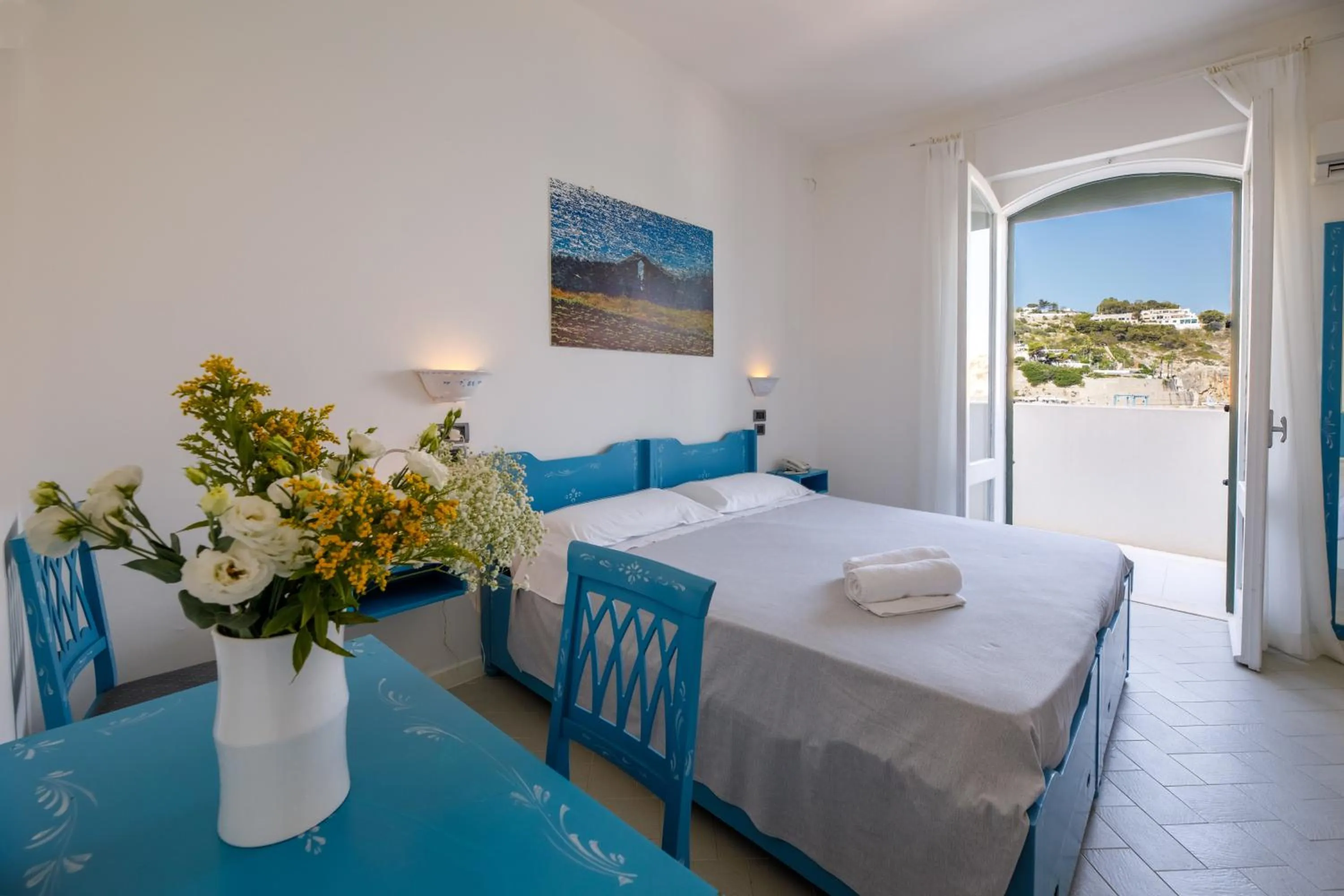 Photo of the whole room, Bed in Hotel La Roccia