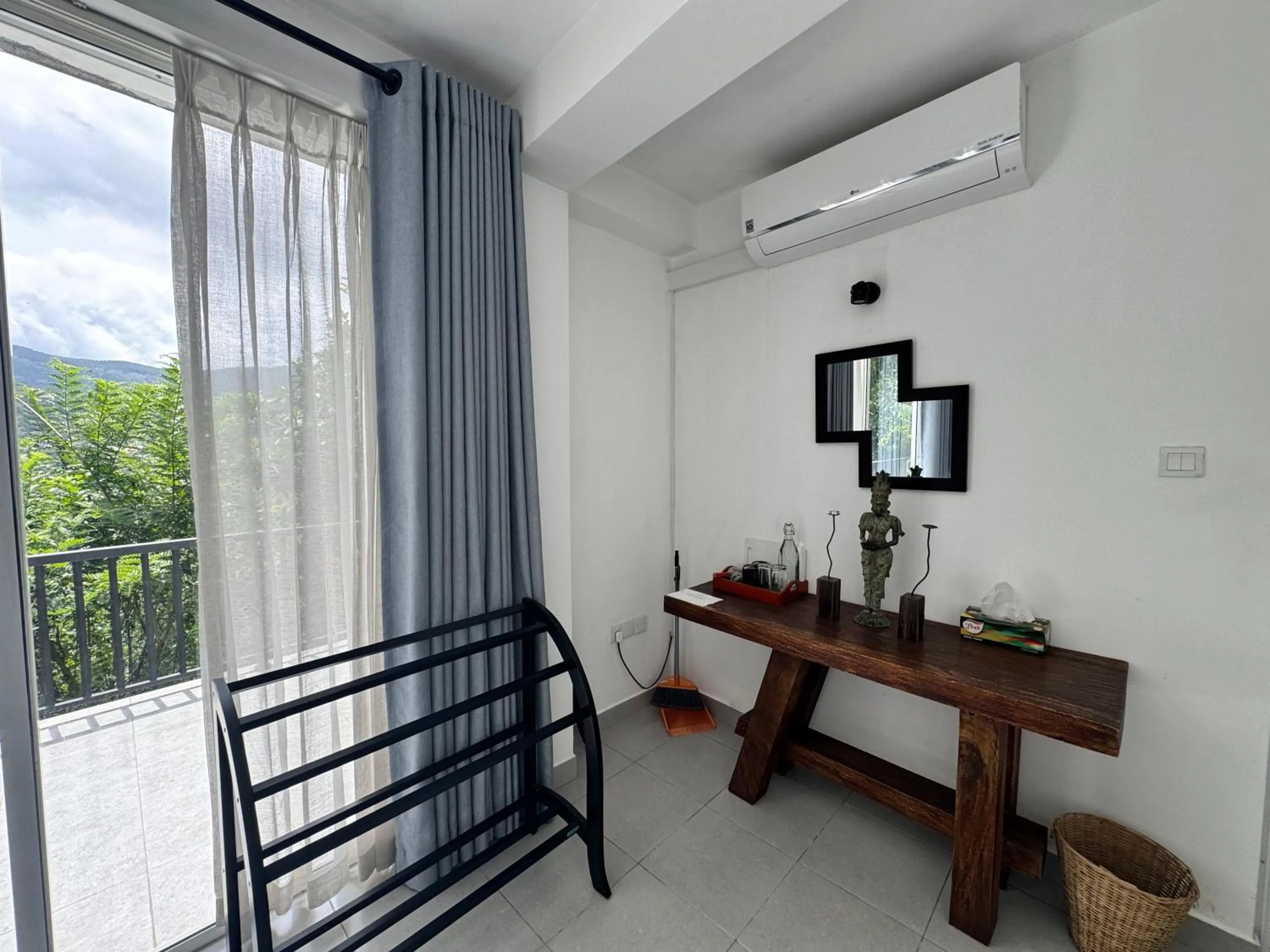 air conditioner in Selyna Sky Terrace