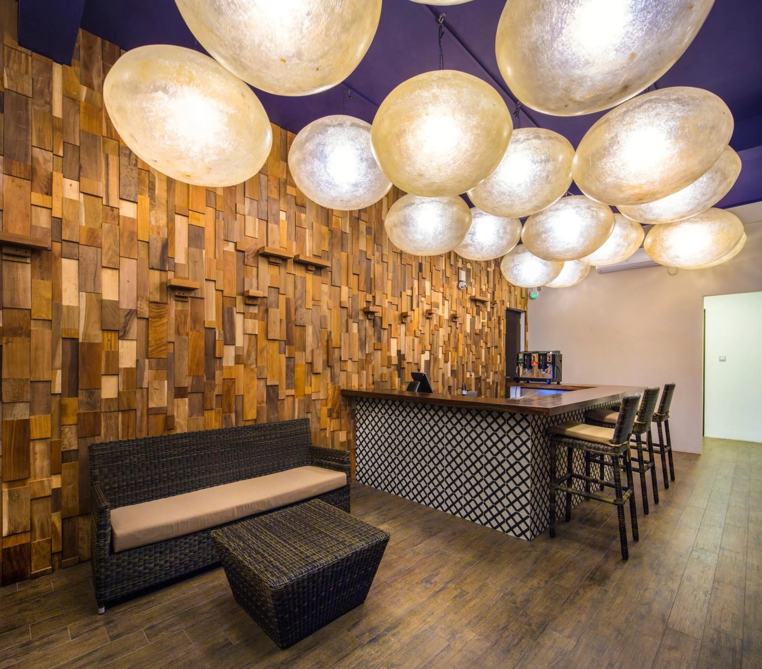 Lounge or bar in KAI Hikkaduwa