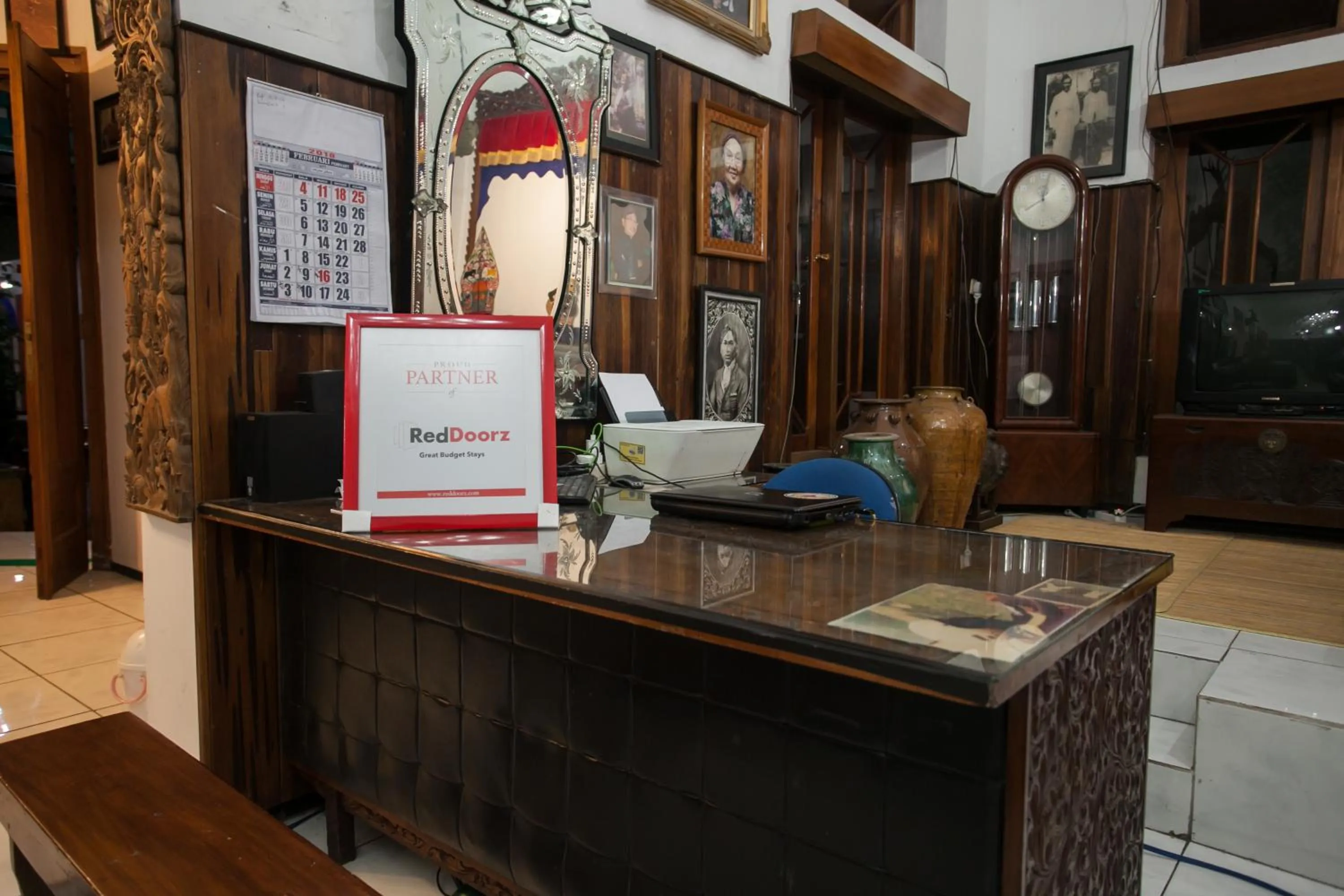 Lobby or reception in RedDoorz near Brawijaya University