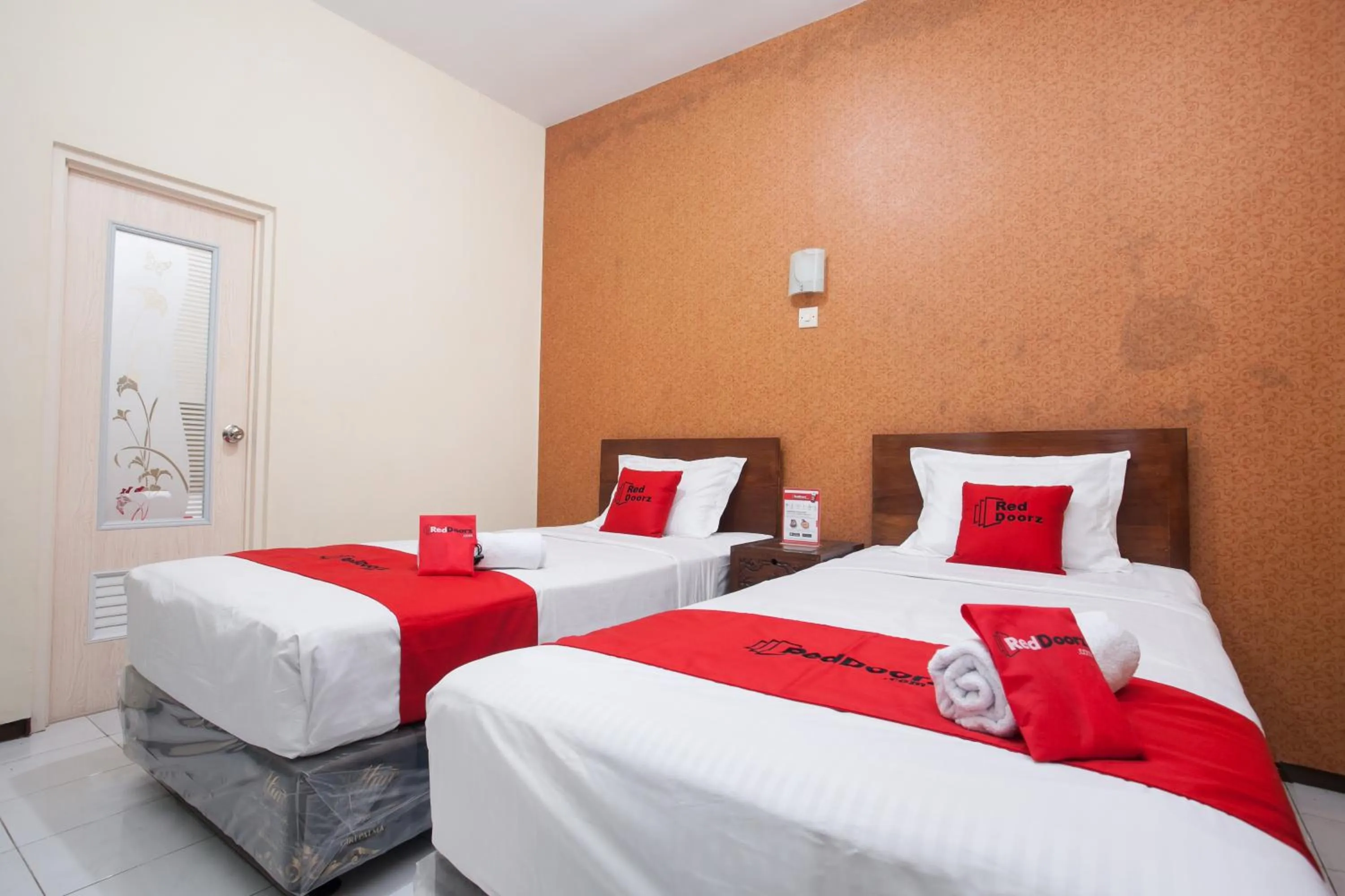 Bedroom in RedDoorz near Brawijaya University