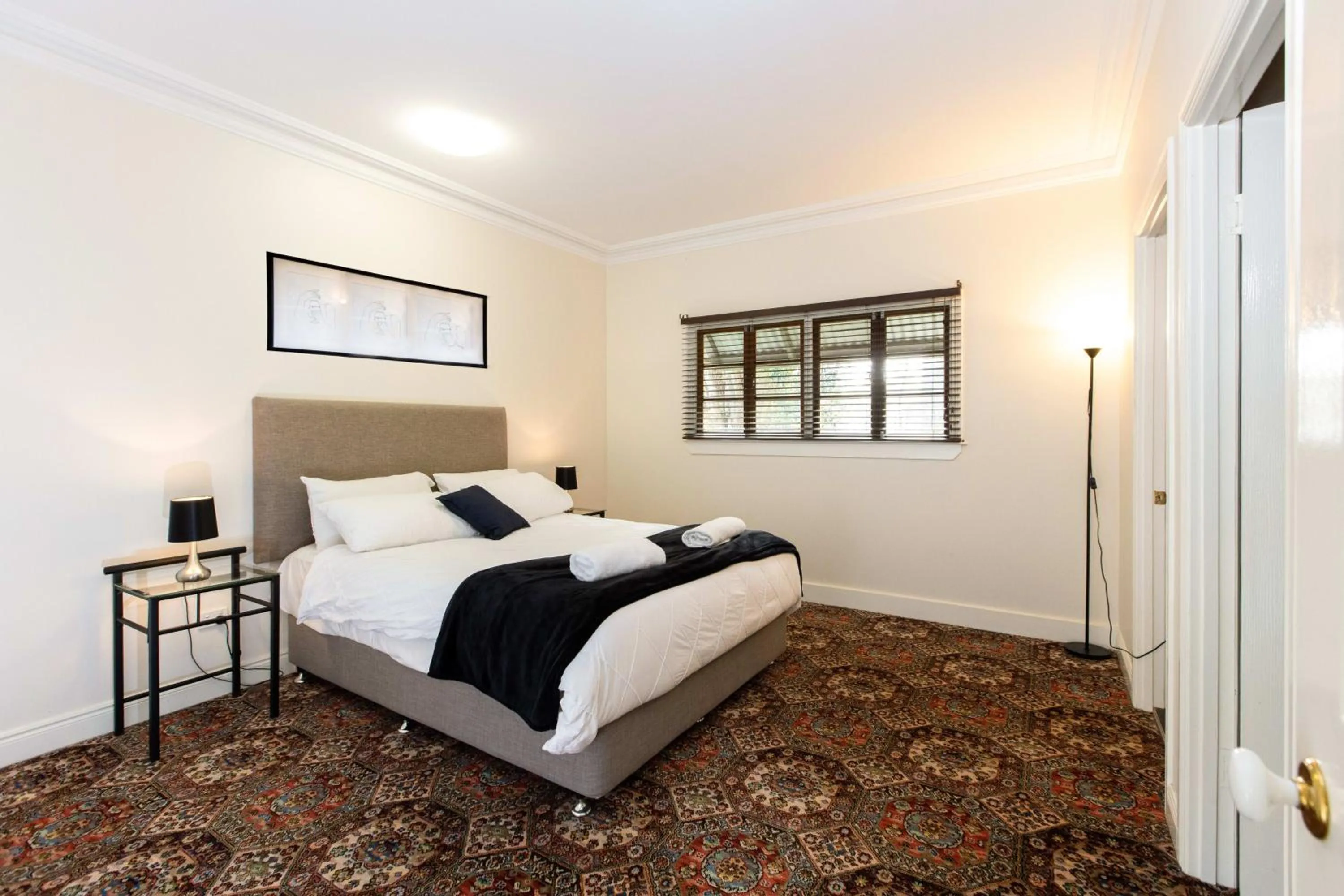 Bedroom, Bed in Mason Winery