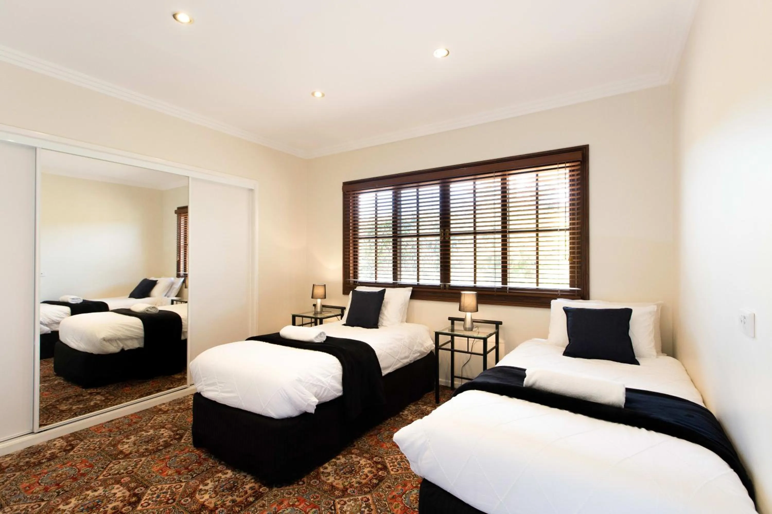 Bedroom, Bed in Mason Winery