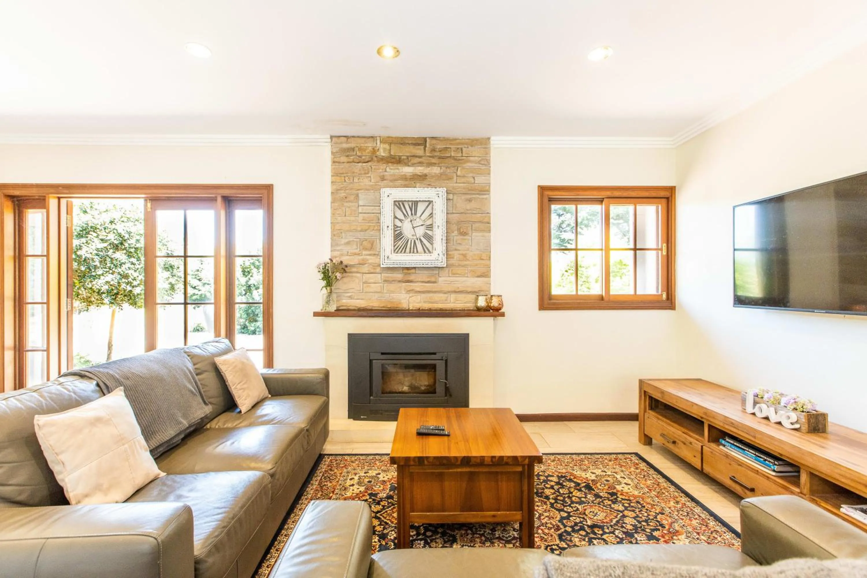 Living room in Mason Winery