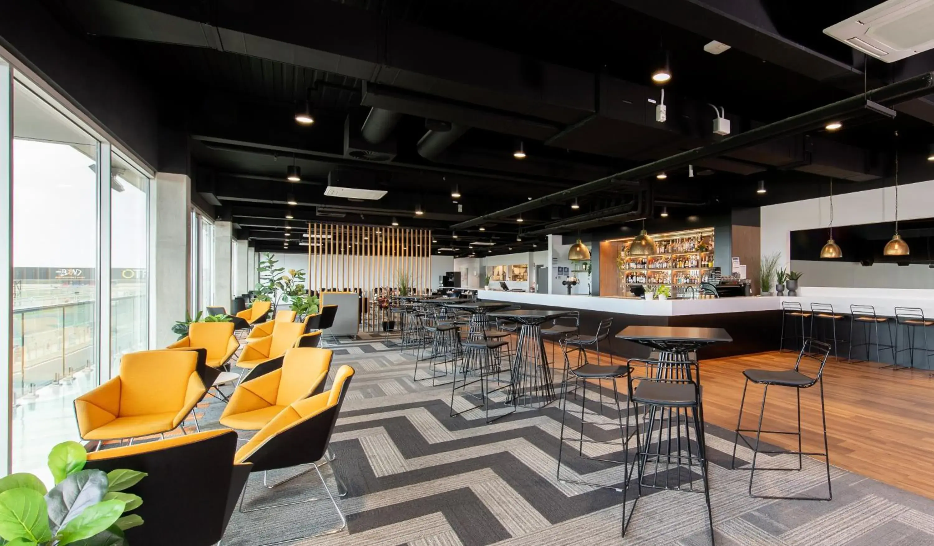Restaurant/places to eat in Rydges Pit Lane Restaurant/places to eat in Rydges Pit Lane