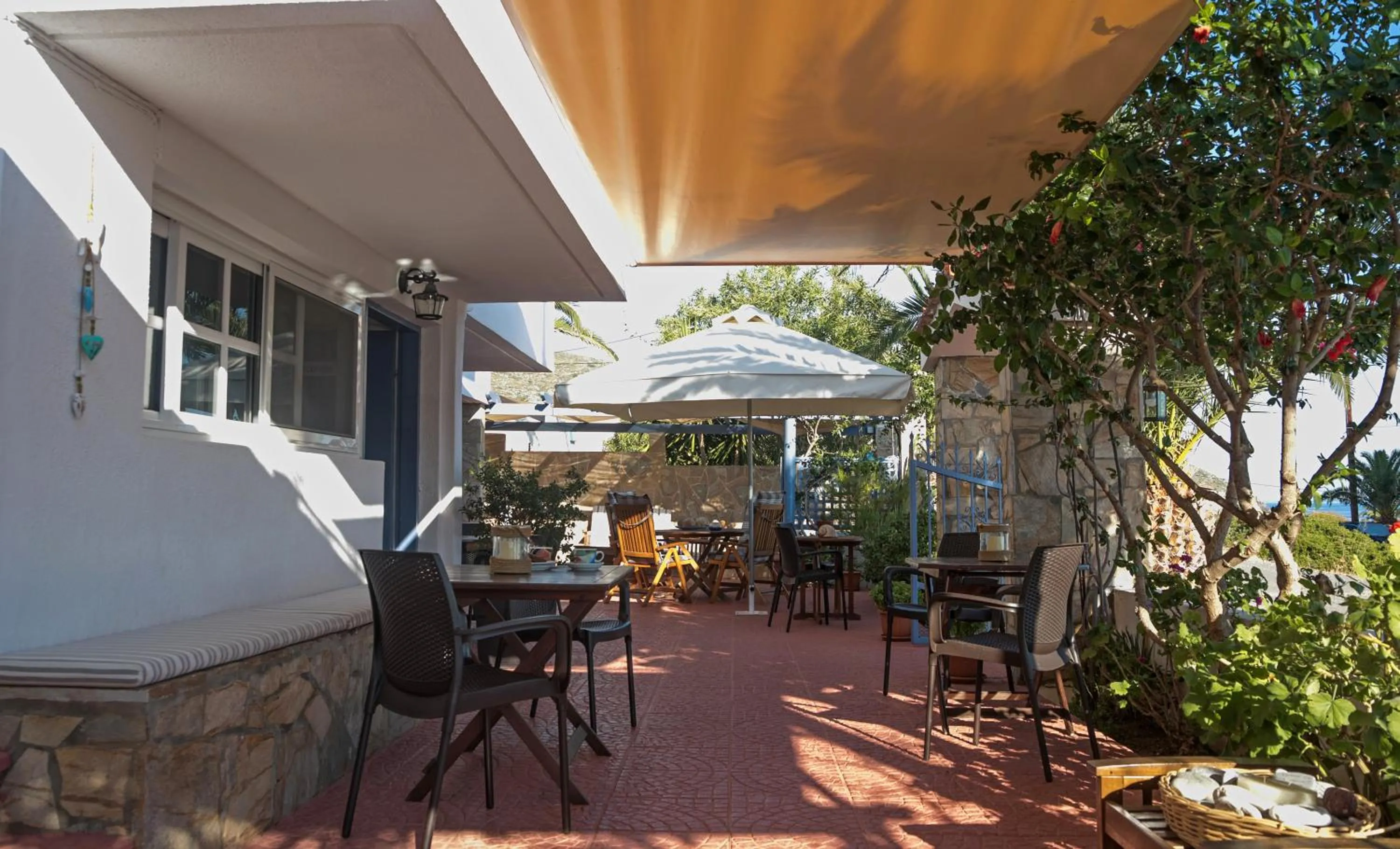 Garden in Maistrali Apartments