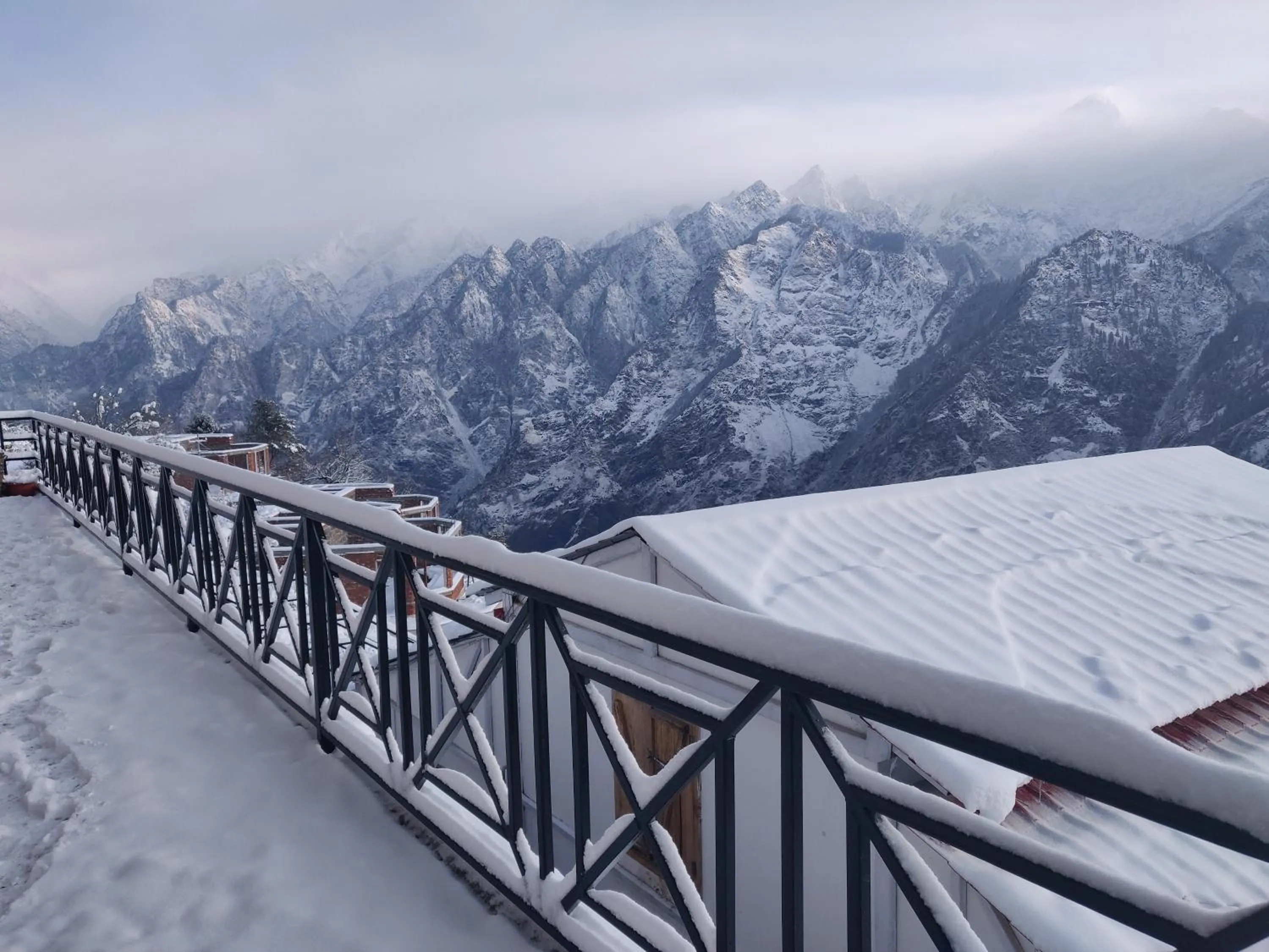 Mountain Rover Auli Resort