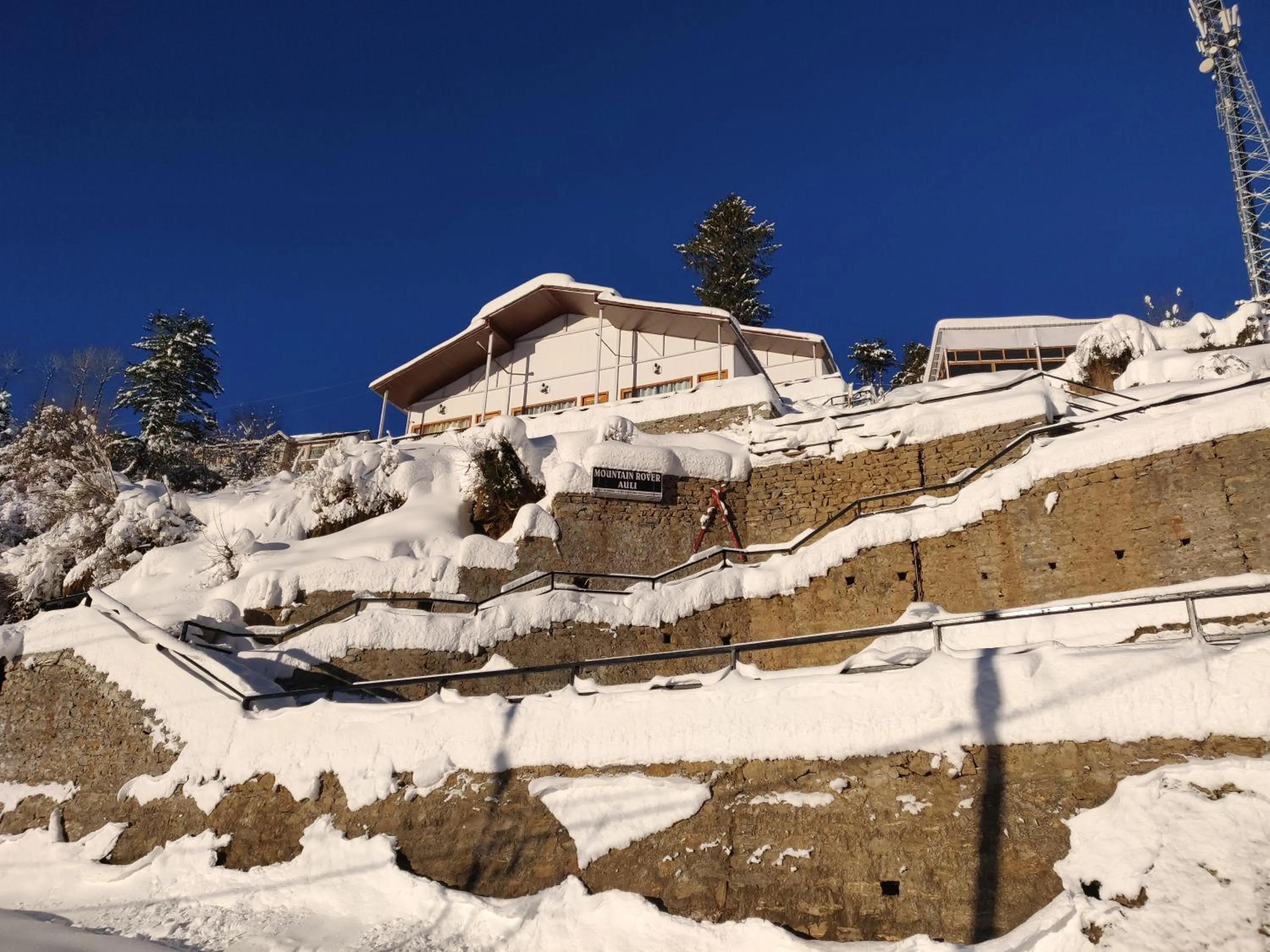 Mountain Rover Auli Resort