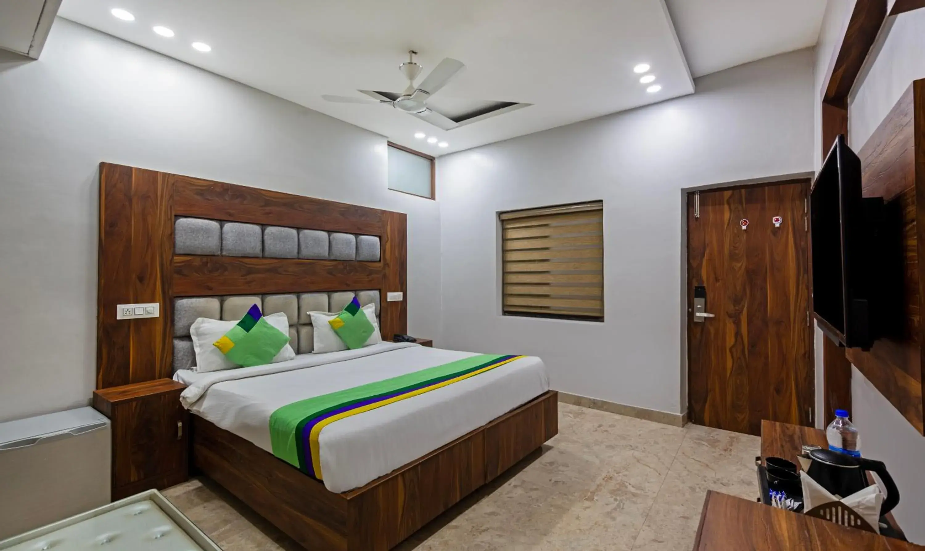 Bedroom, Bed in Treebo JD Residency Mohali Bedroom, Bed in Treebo JD Residency Mohali