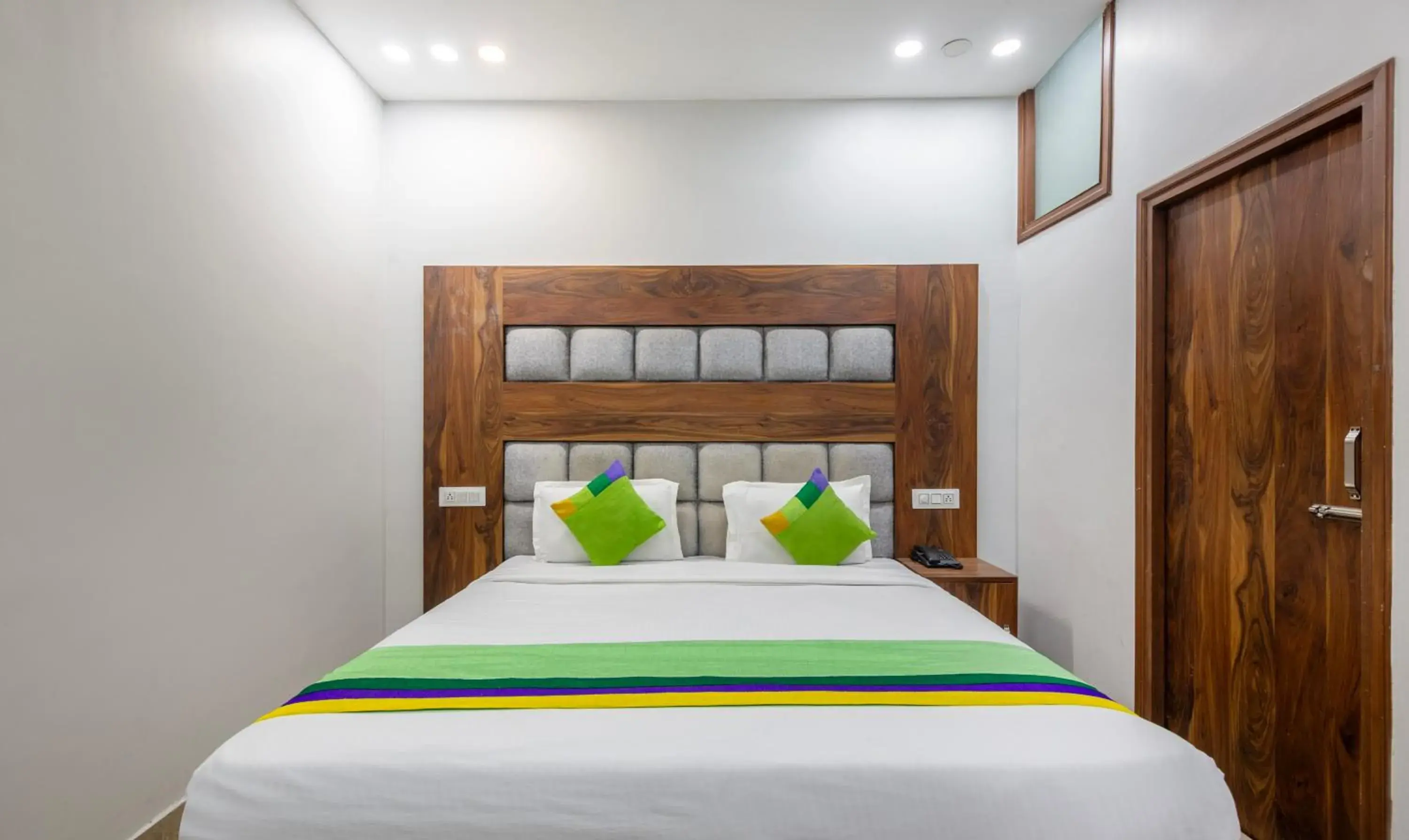 Bedroom, Bed in Treebo JD Residency Mohali Bedroom, Bed in Treebo JD Residency Mohali