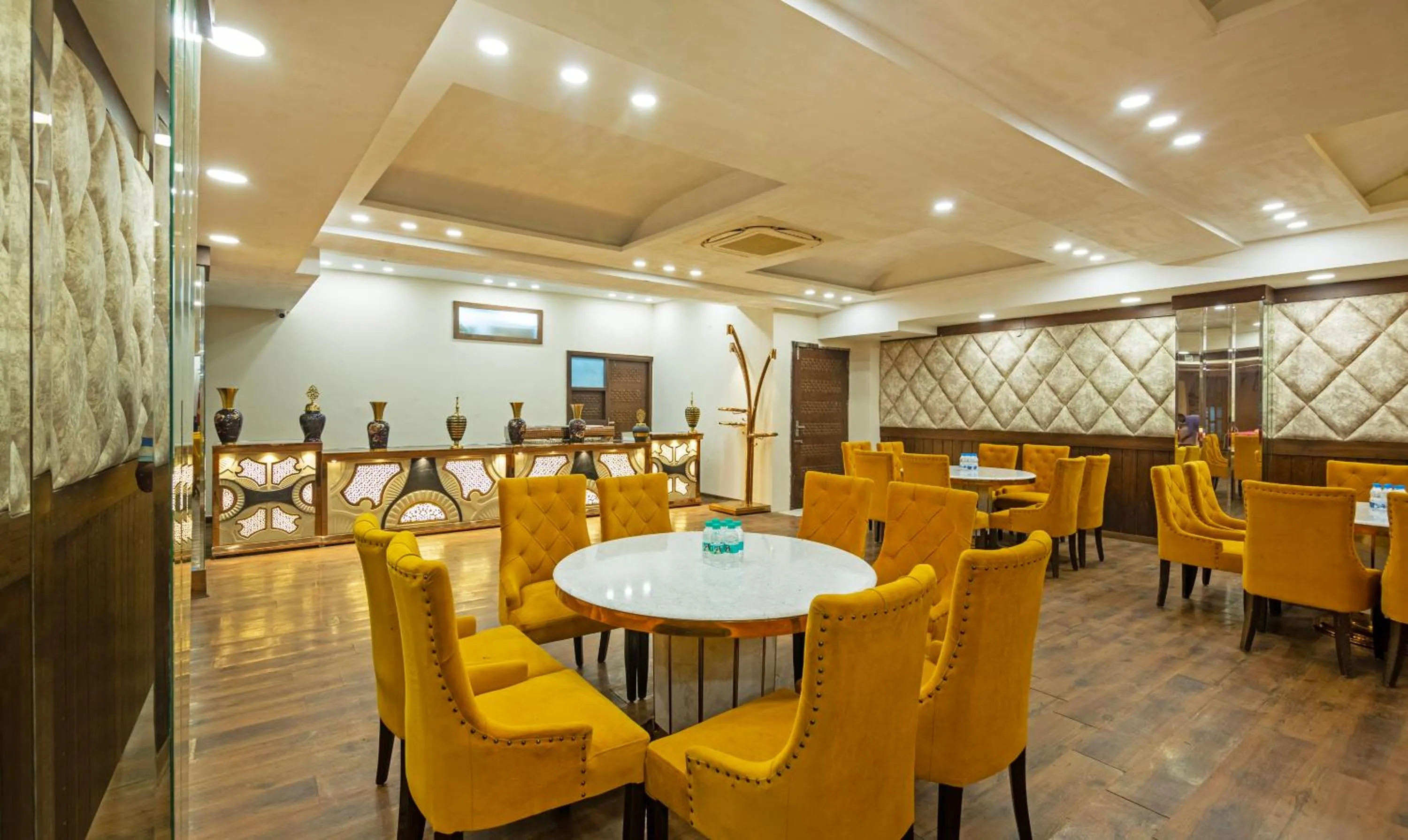 Restaurant/places to eat in Treebo JD Residency Mohali