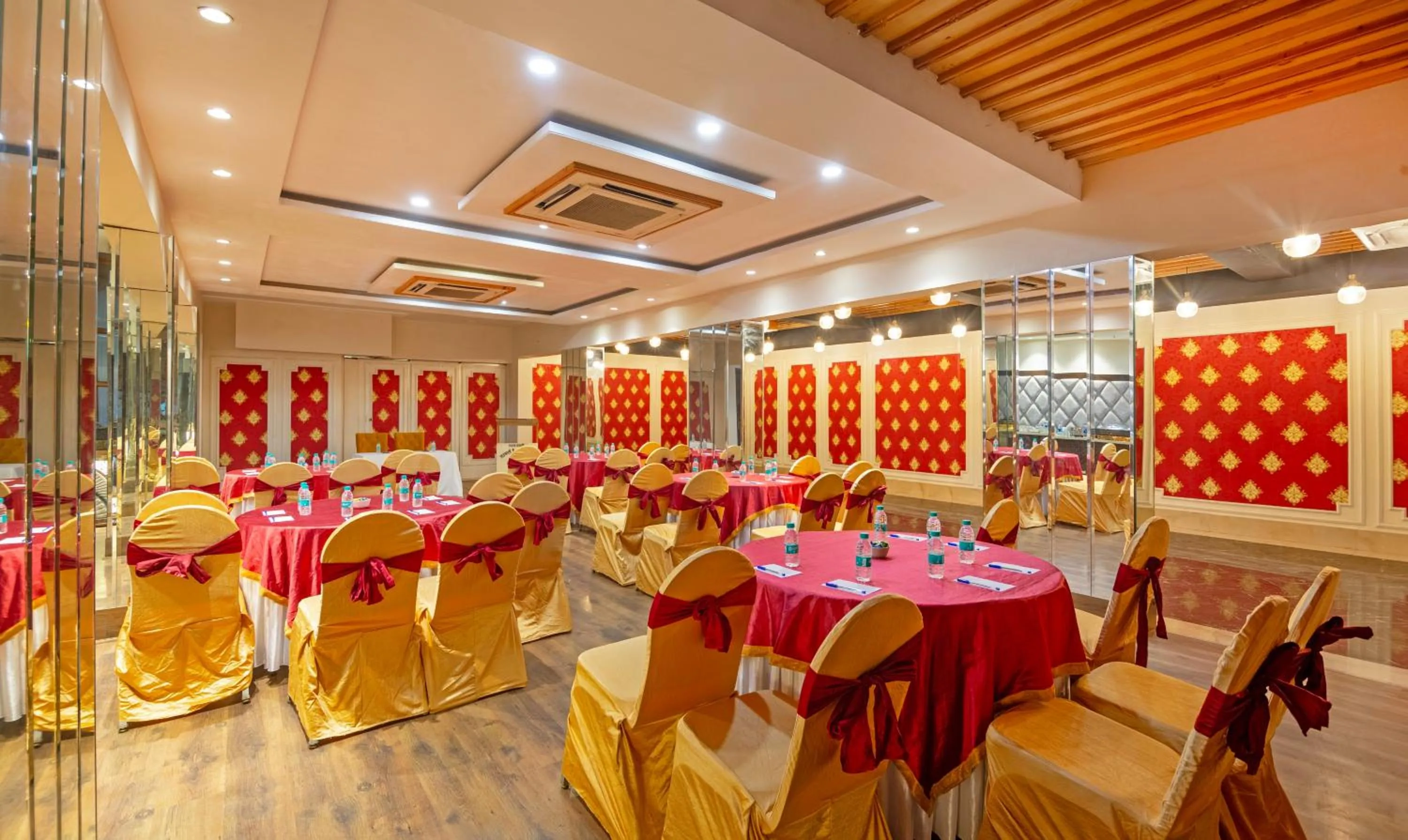 Banquet/Function facilities in Treebo JD Residency Mohali