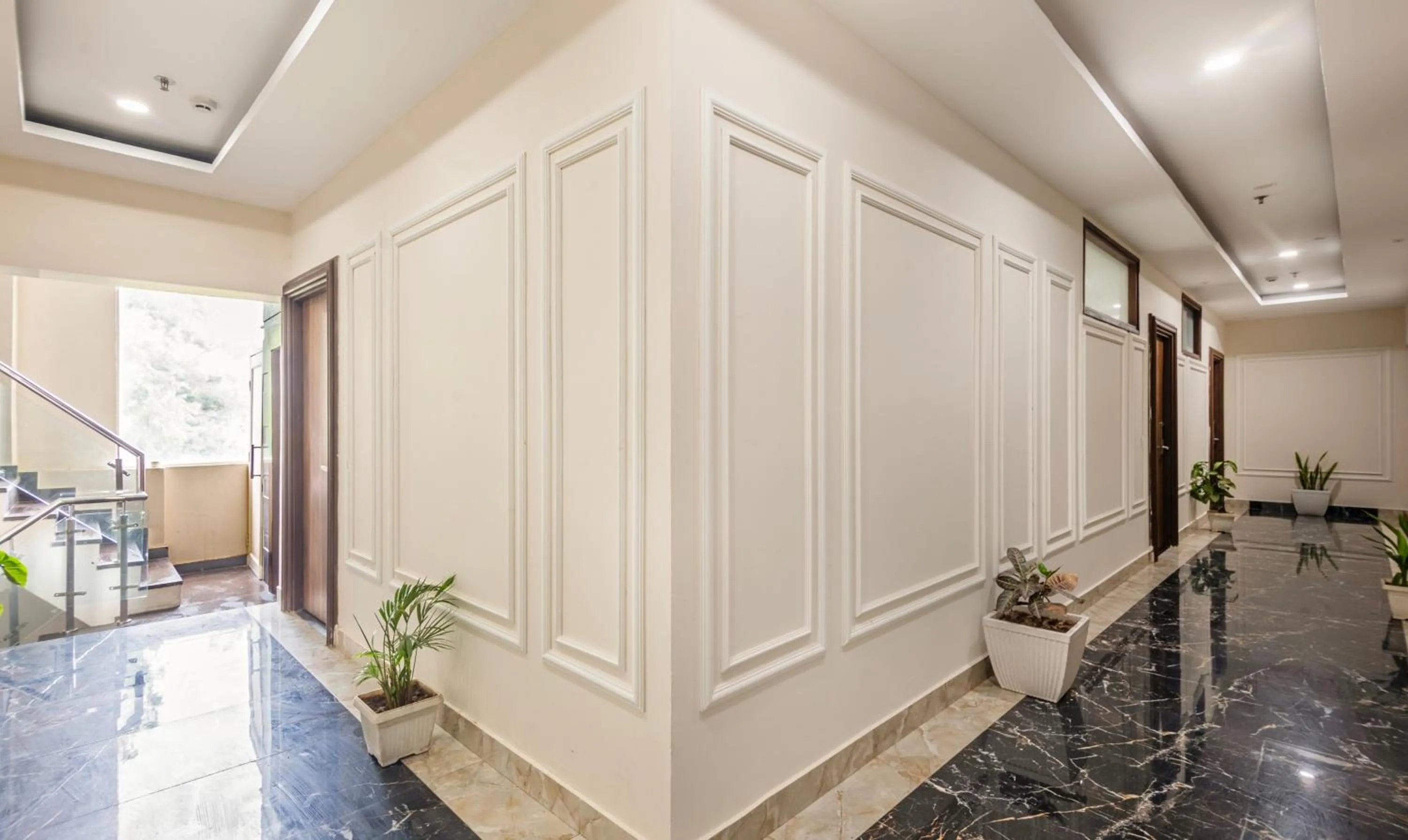 Lobby or reception in Treebo JD Residency Mohali