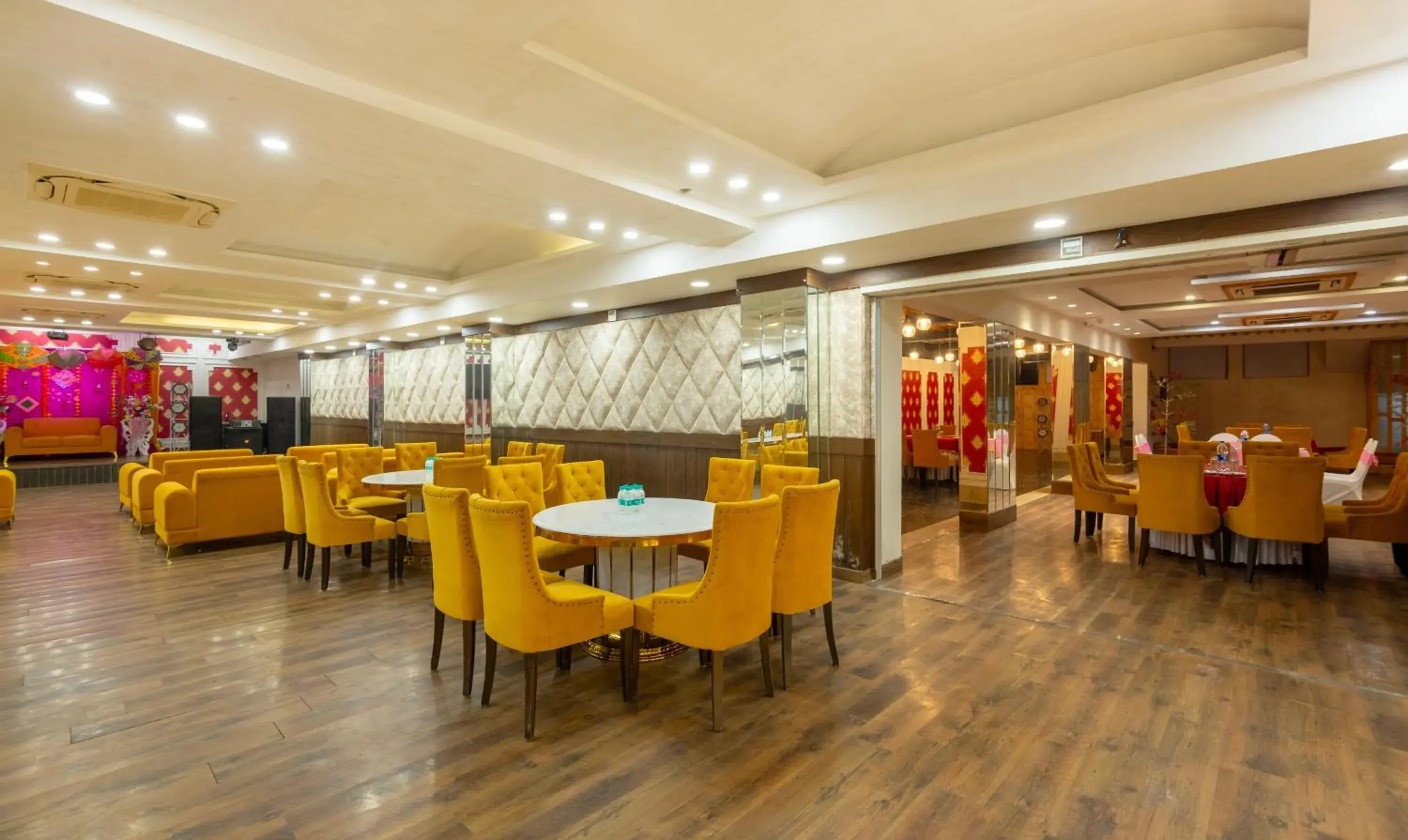 Restaurant/places to eat in Treebo JD Residency Mohali Restaurant/places to eat in Treebo JD Residency Mohali