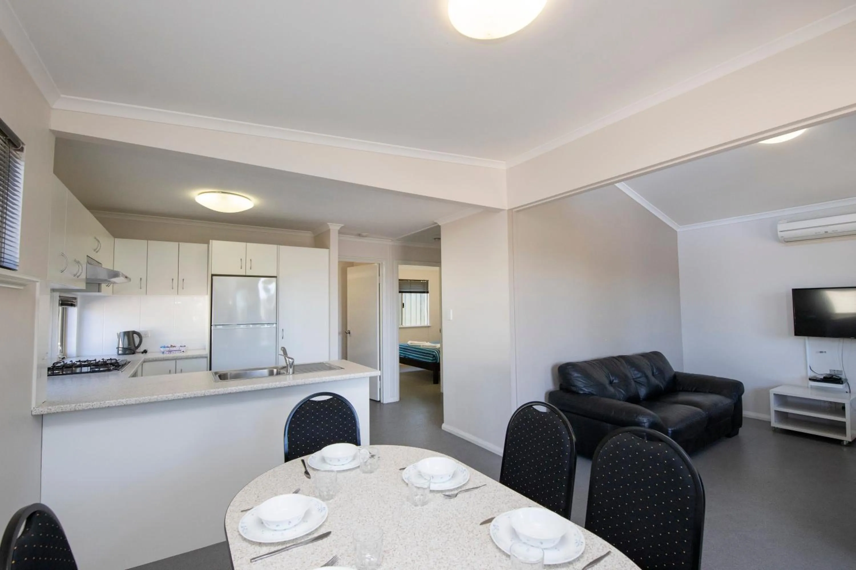 Kitchen or kitchenette in Karrinyup Waters Resort
