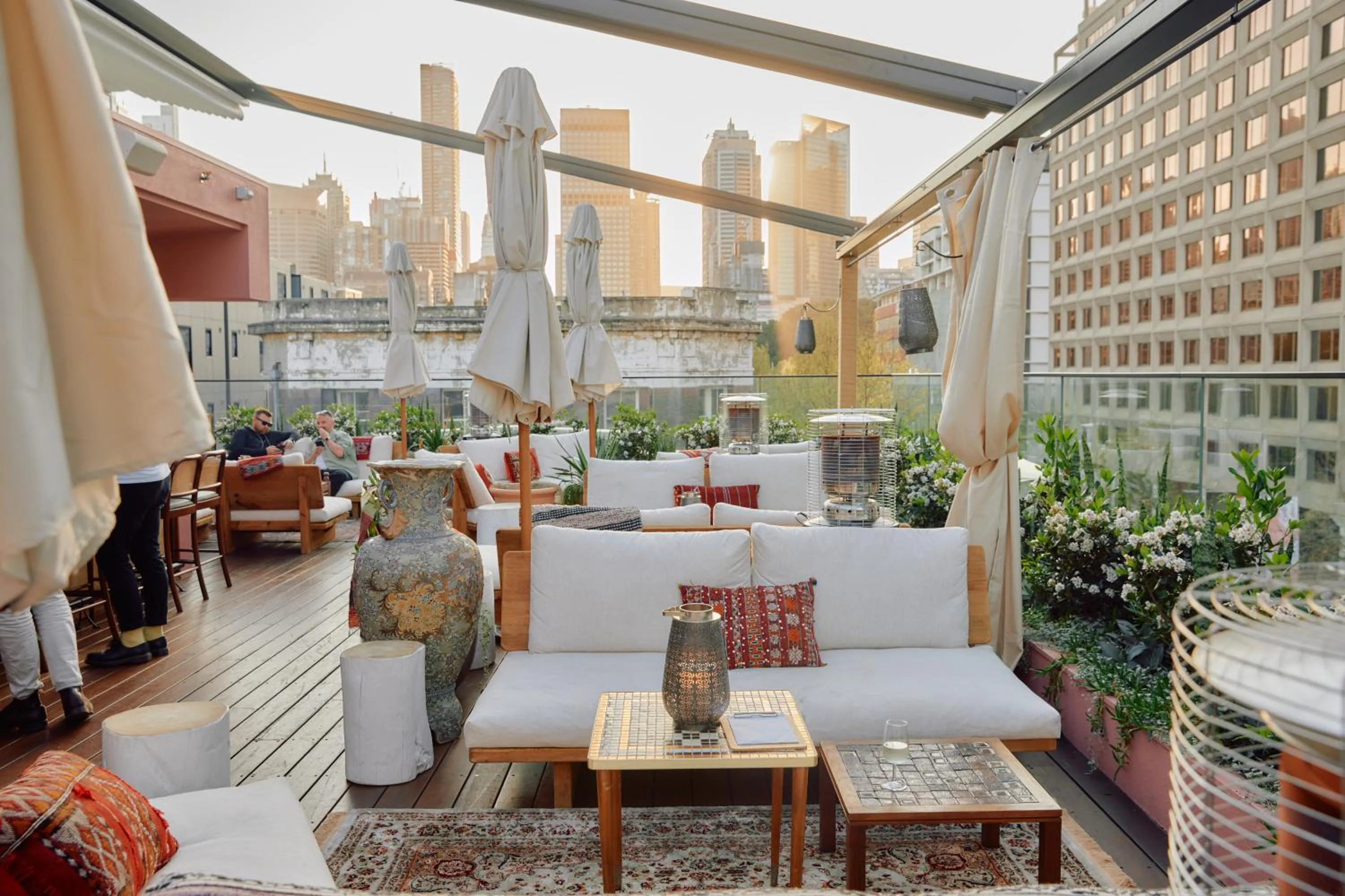 Restaurant/places to eat in The Strand Hotel