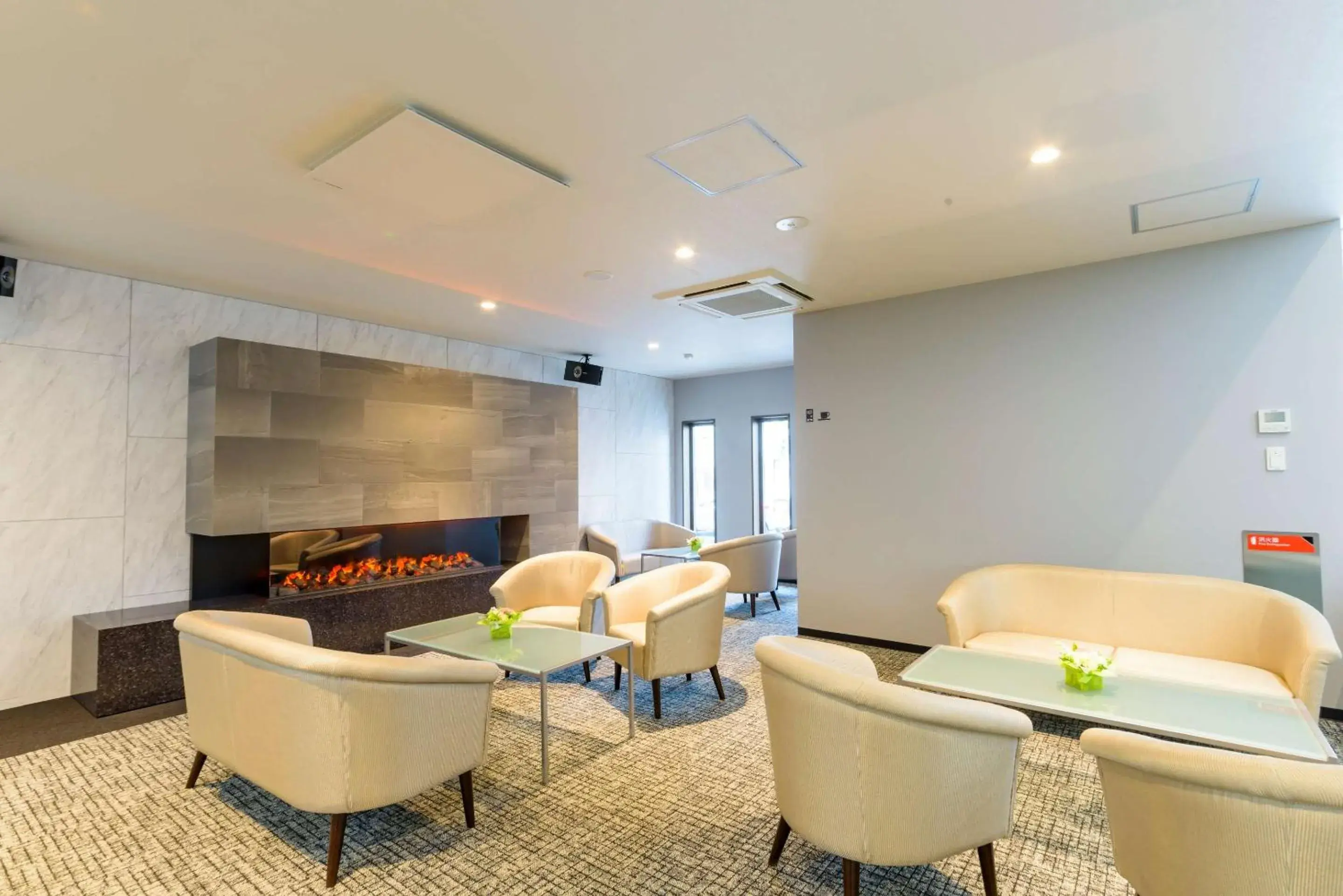 Lounge or bar in Best Western Plus Hotel Fino Chitose Lounge or bar in Best Western Plus Hotel Fino Chitose