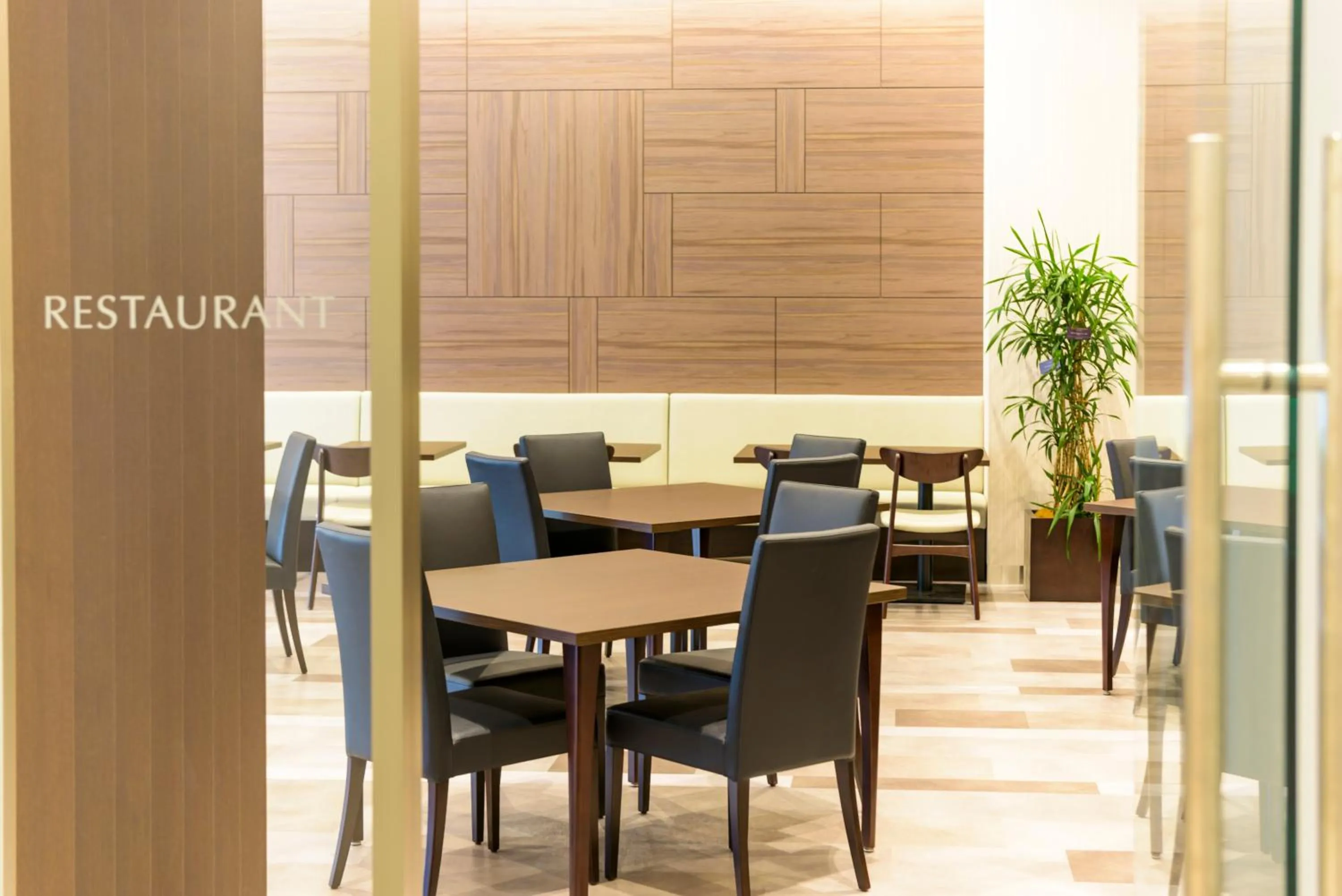 Restaurant/places to eat in Best Western Plus Hotel Fino Chitose