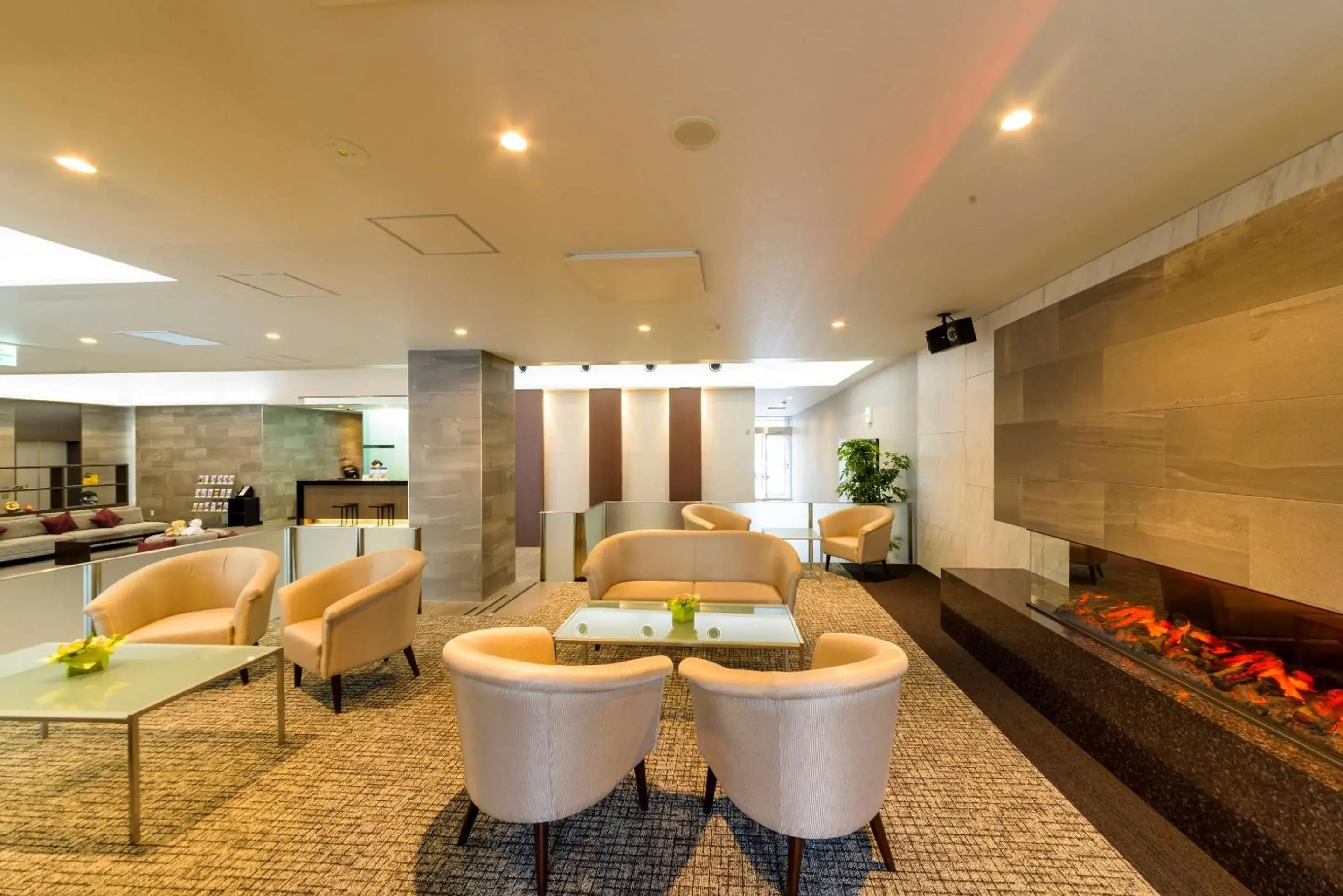 Lounge or bar in Best Western Plus Hotel Fino Chitose Lounge or bar in Best Western Plus Hotel Fino Chitose