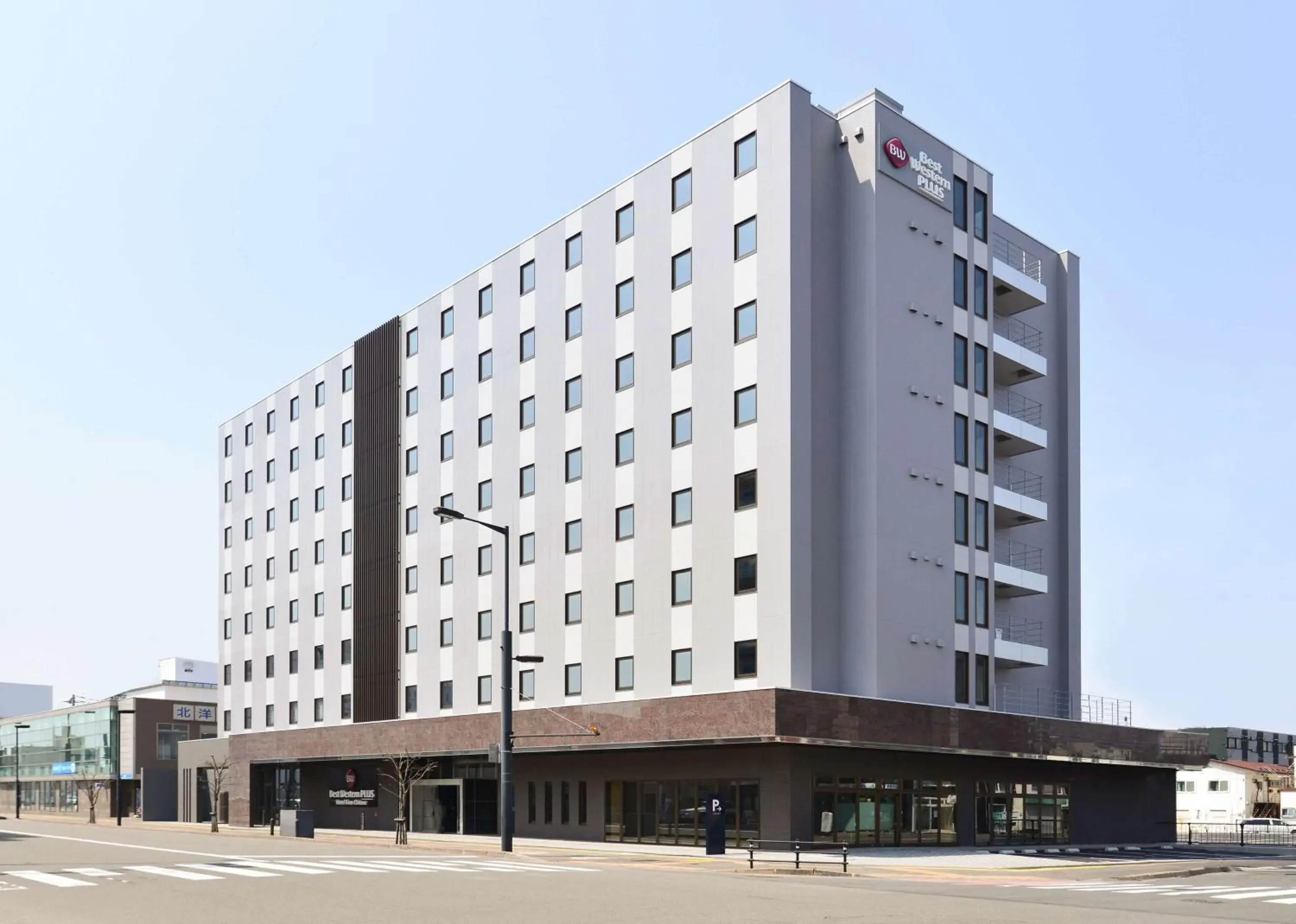 Property building in Best Western Plus Hotel Fino Chitose Property building in Best Western Plus Hotel Fino Chitose