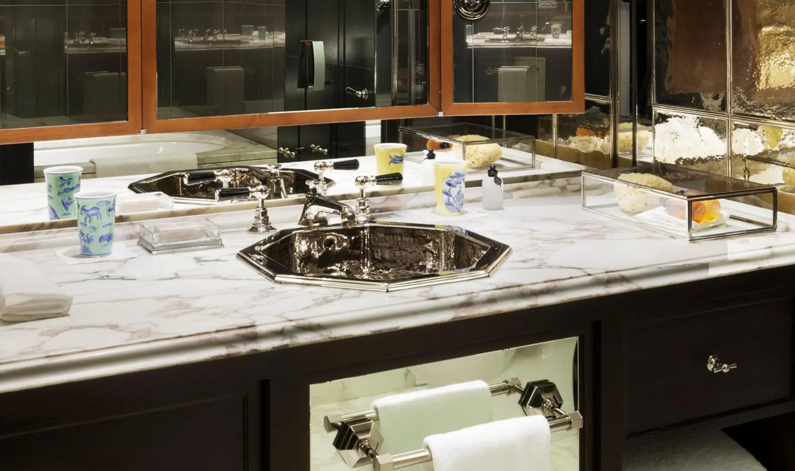 Bathroom in Rosewood London