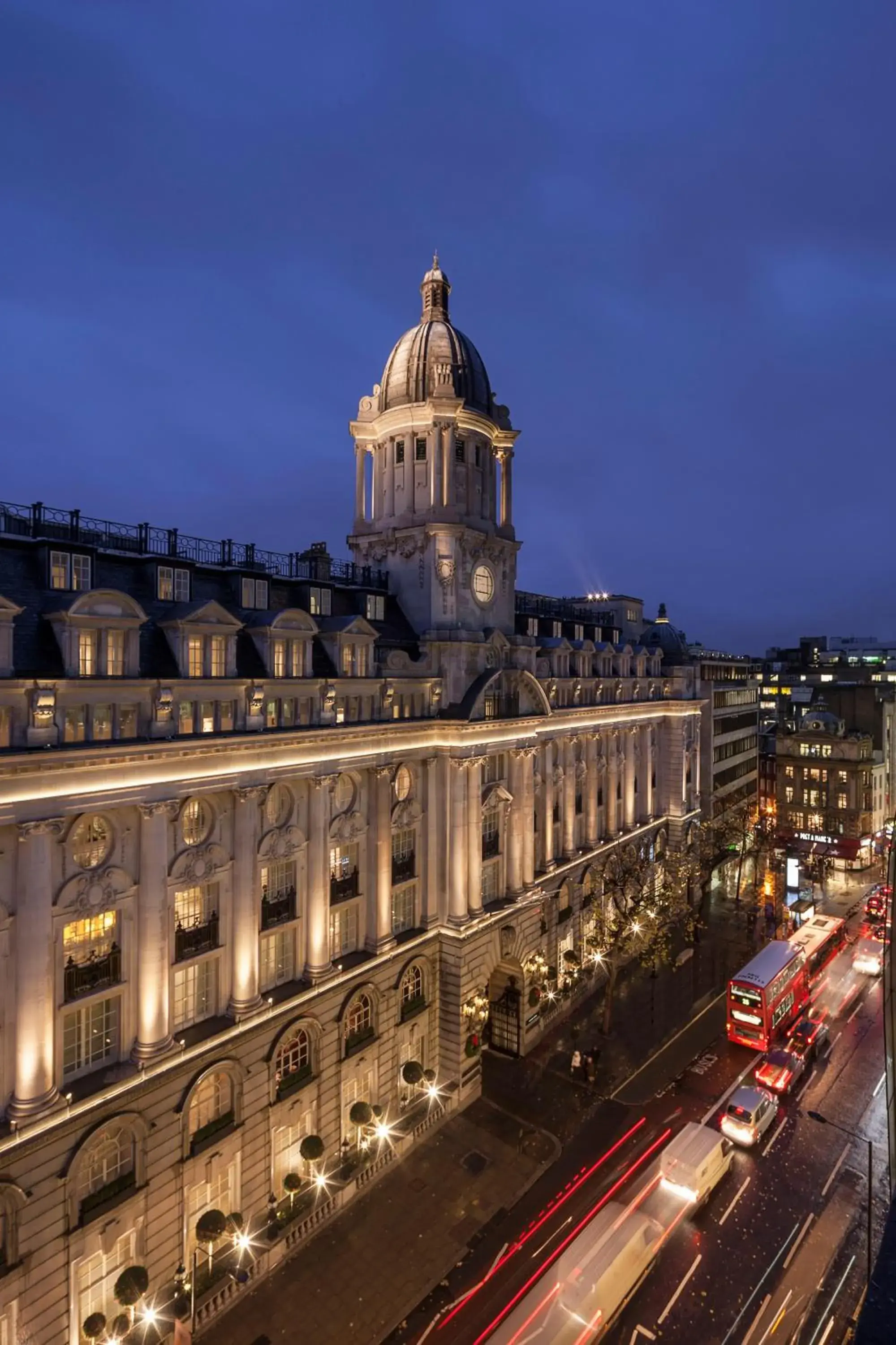 Facade/entrance in Rosewood London